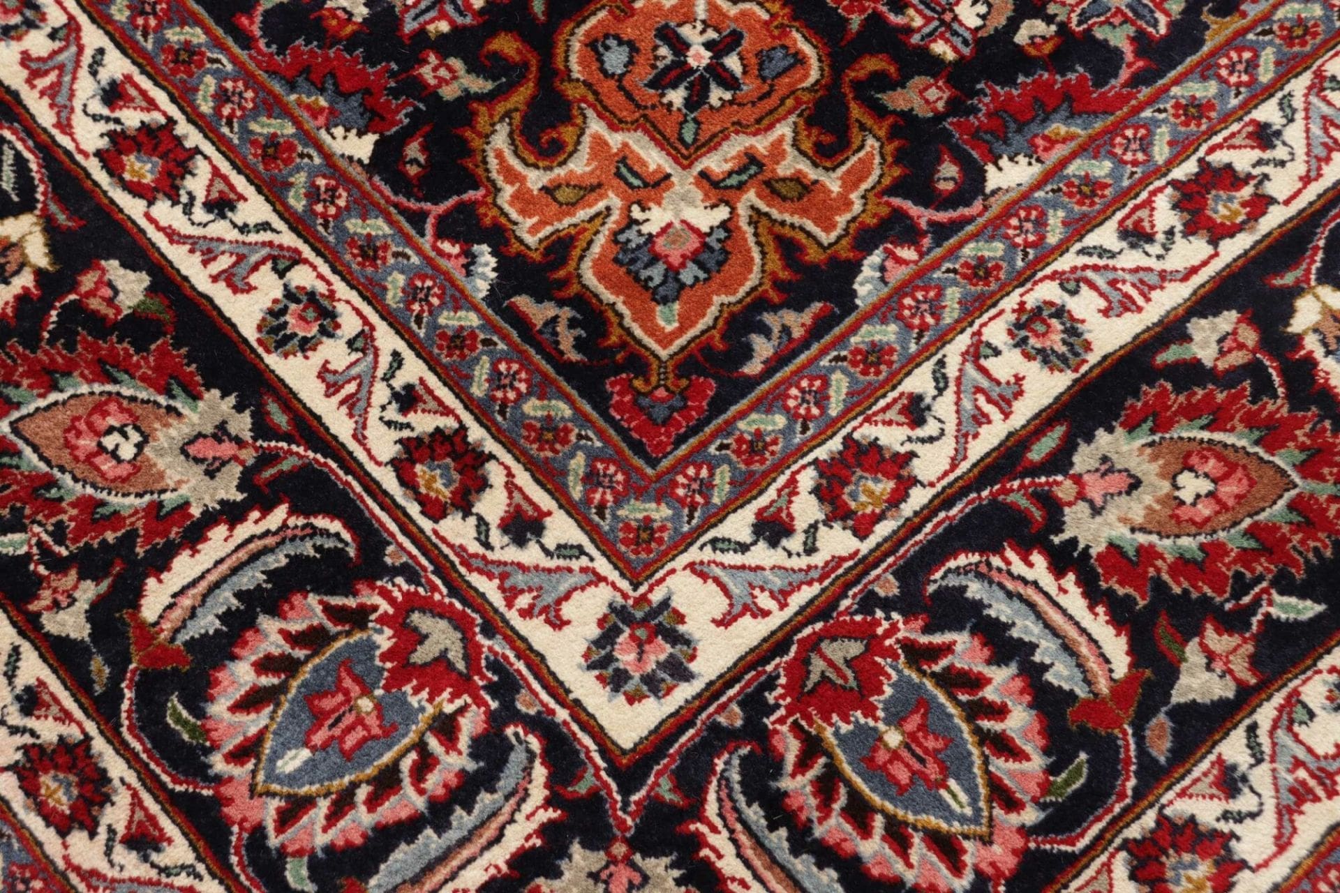 Mashhad Perserteppich 247 × 340 cm aus Wolle, handgeknüpft