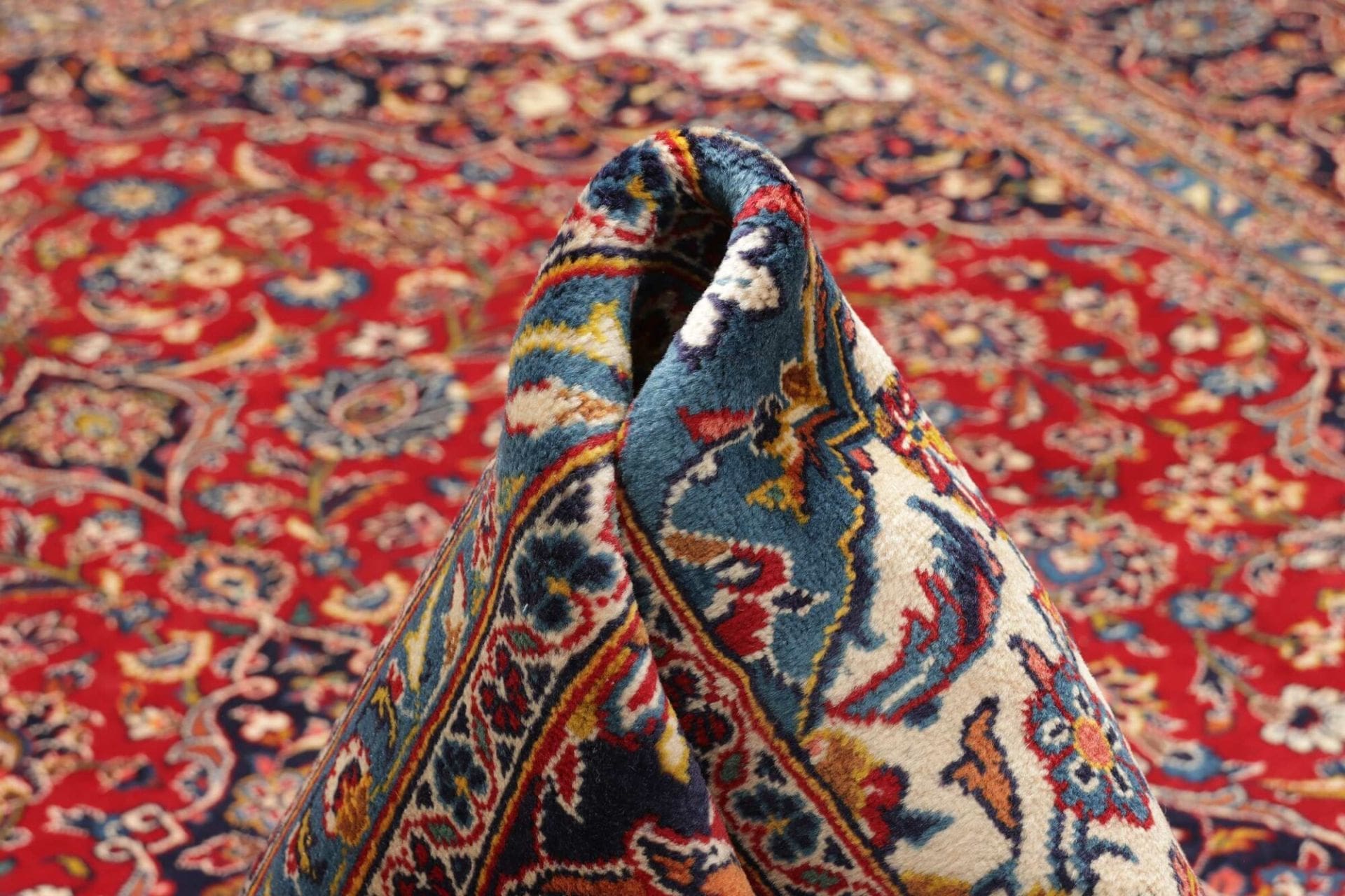 Kashan Perserteppich aus Iran, 253 × 357 cm