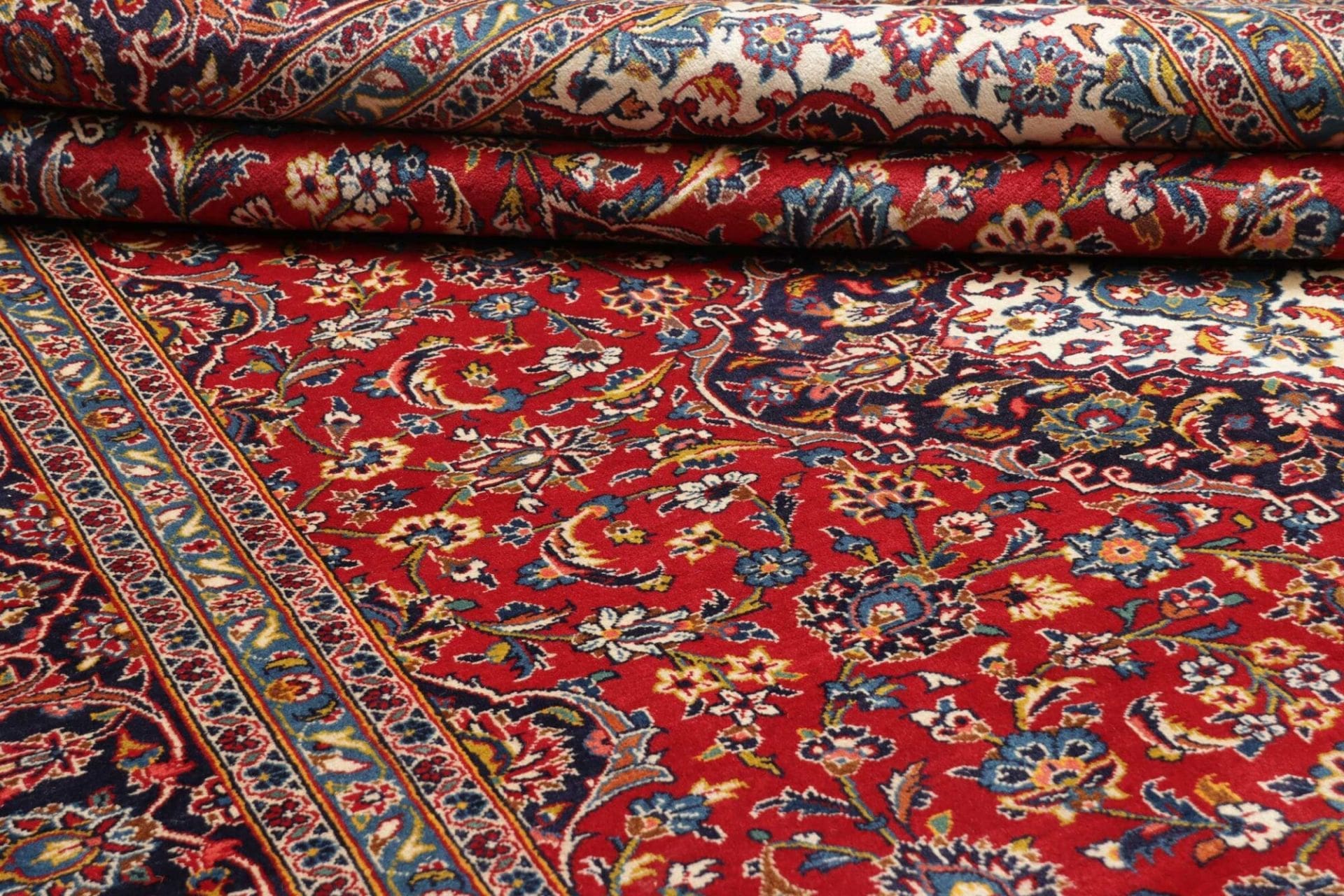Kashan Perserteppich aus Iran, 253 × 357 cm