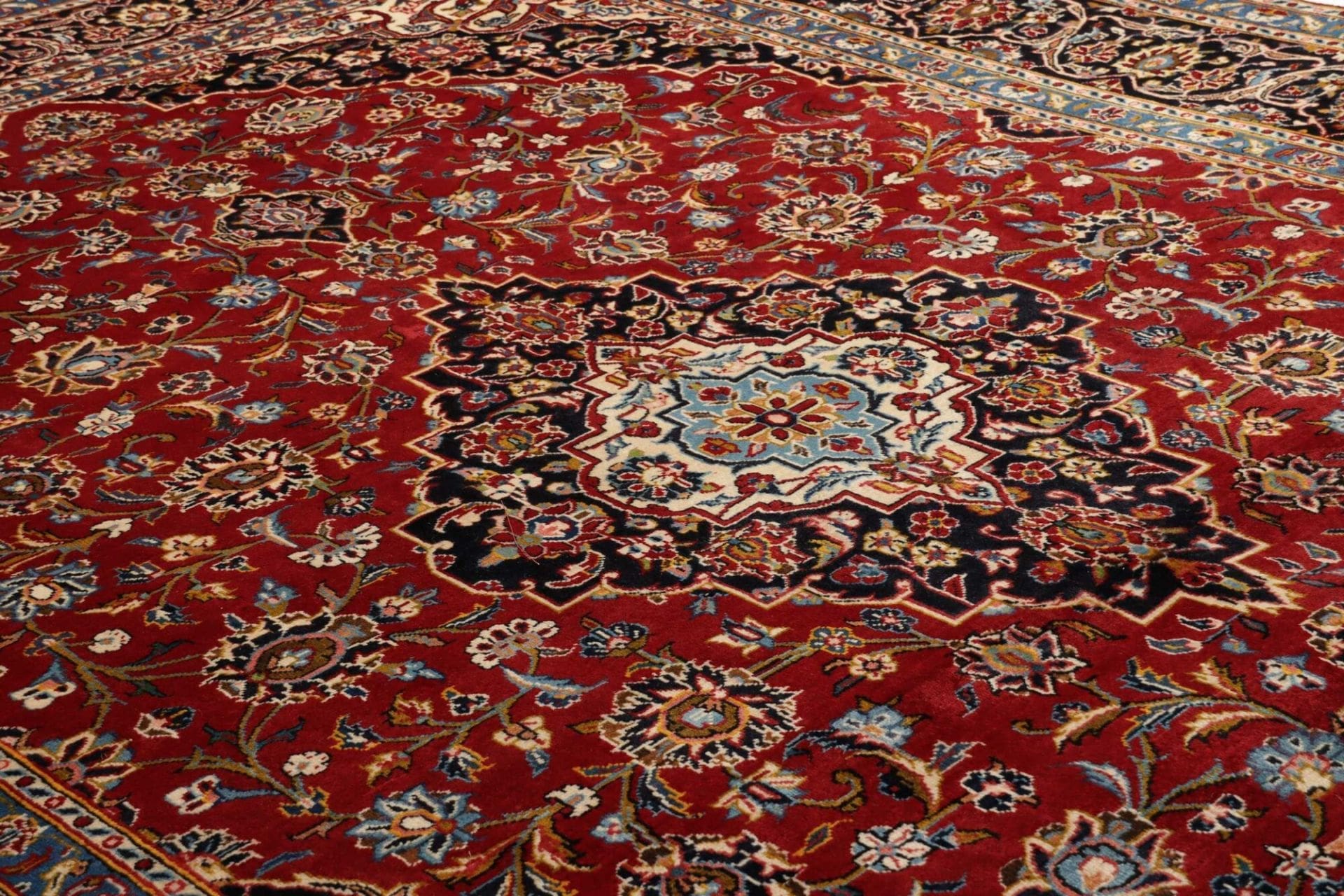 Handgeknüpfter Kashan Perserteppich, 250 × 343 cm, Wolle