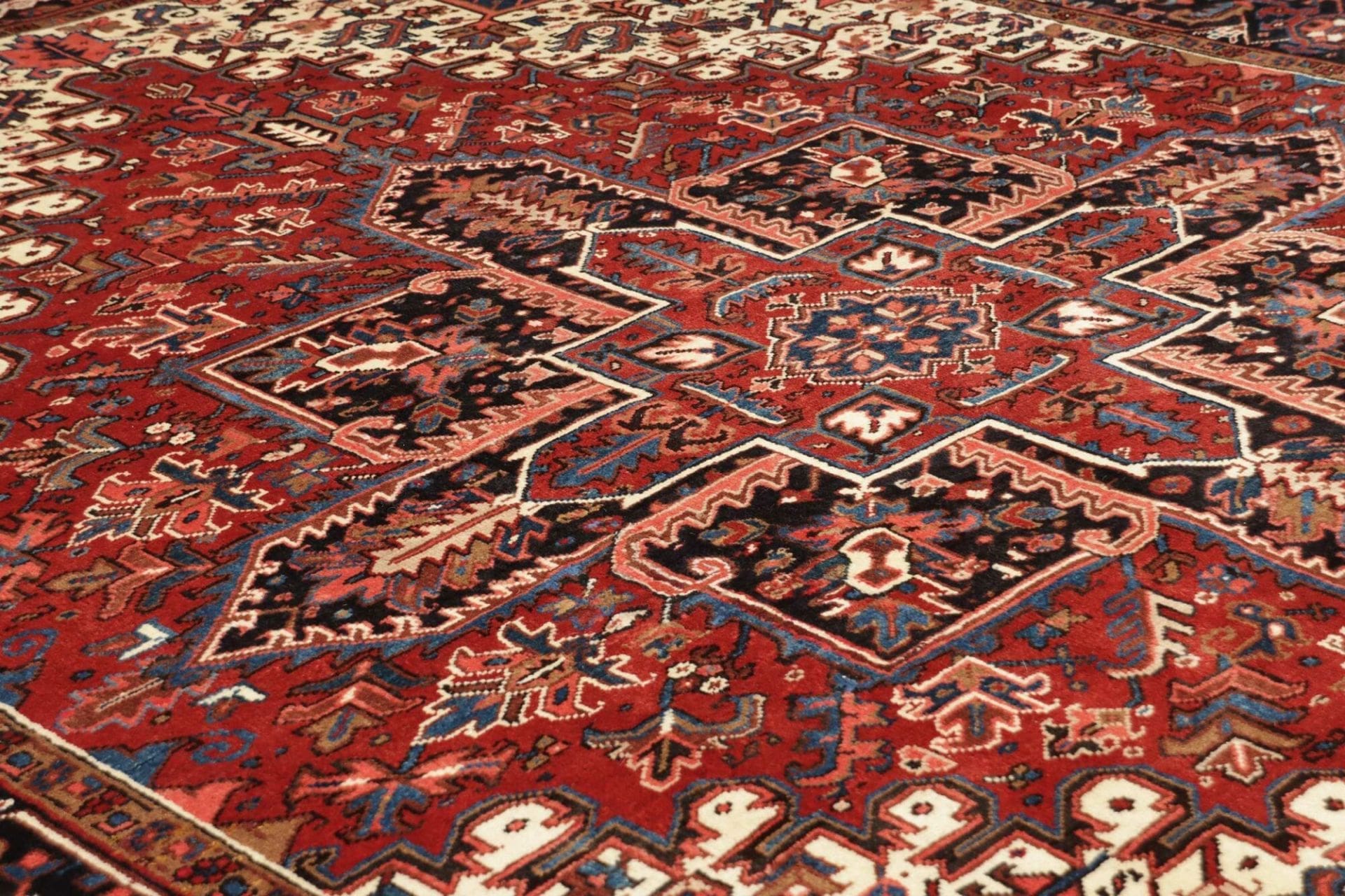 Handgeknüpfter Heriz Perserteppich, 258 × 328 cm, Wolle