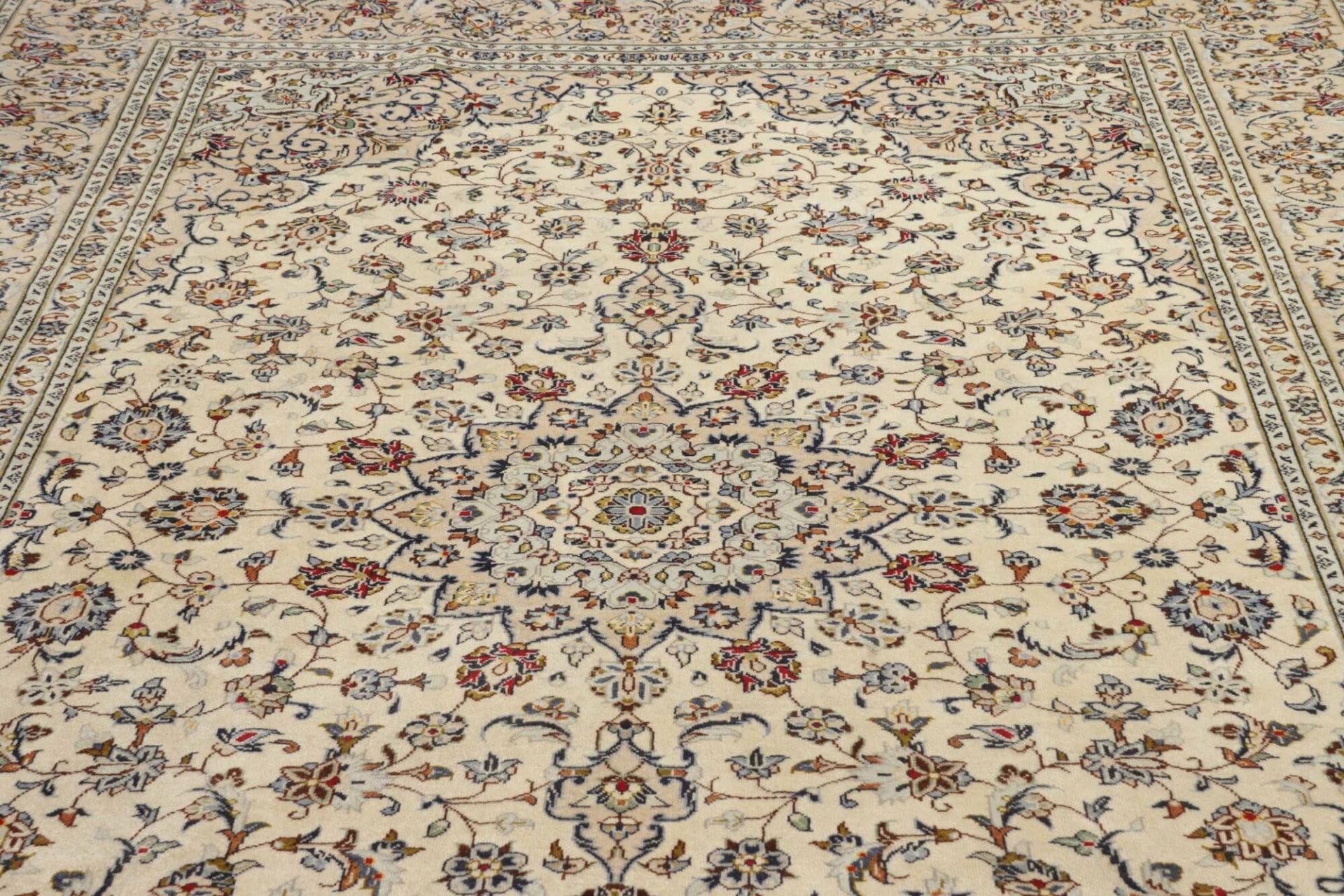 Handgeknüpfter Kashan Perserteppich, 241 × 342 cm, Wolle