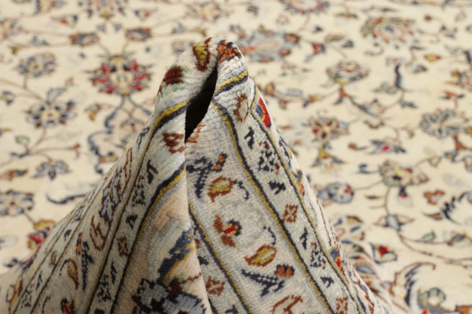 Handgeknüpfter Kashan Perserteppich, 241 × 342 cm, Wolle