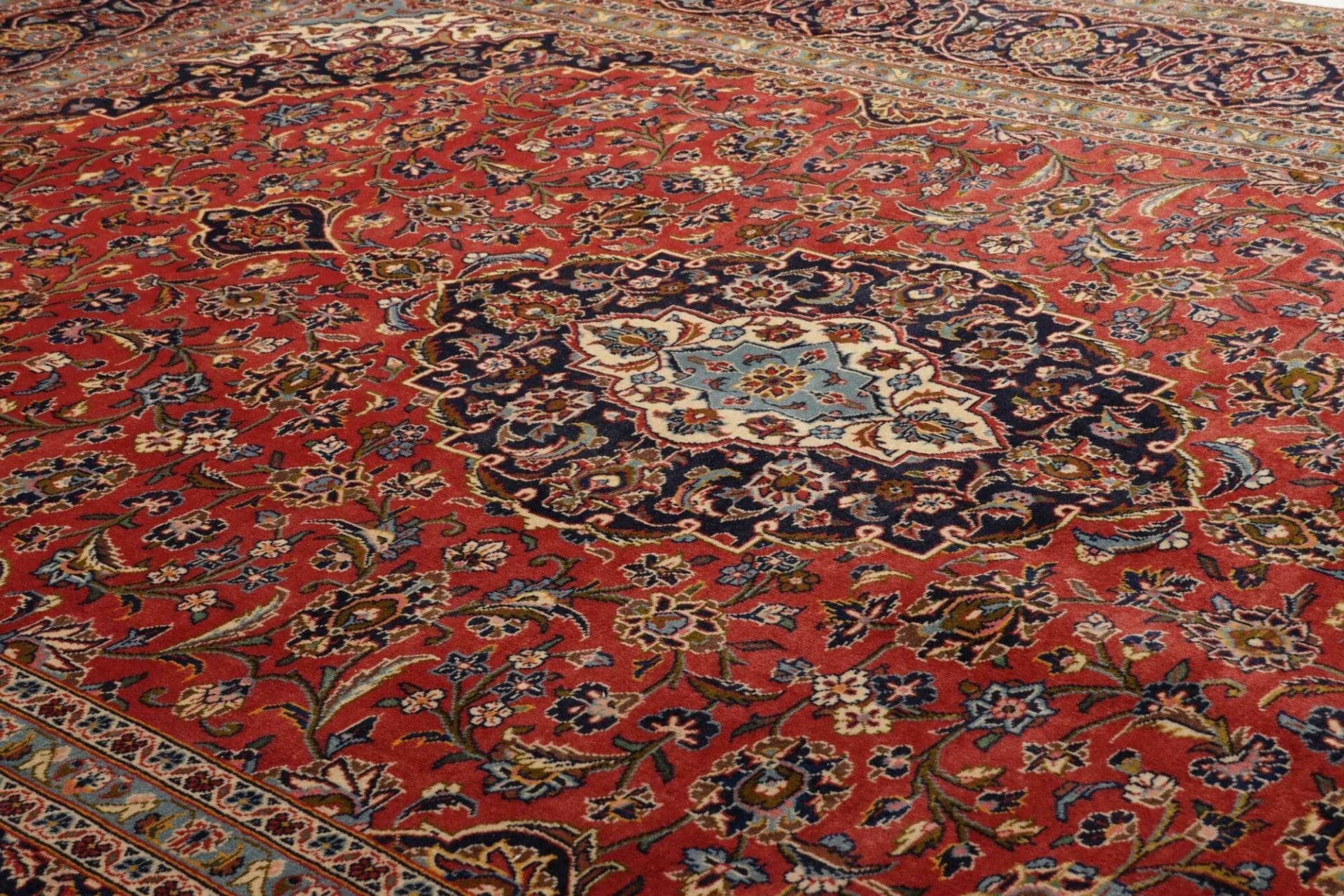 Kashan Perserteppich aus Iran, 256 × 368 cm