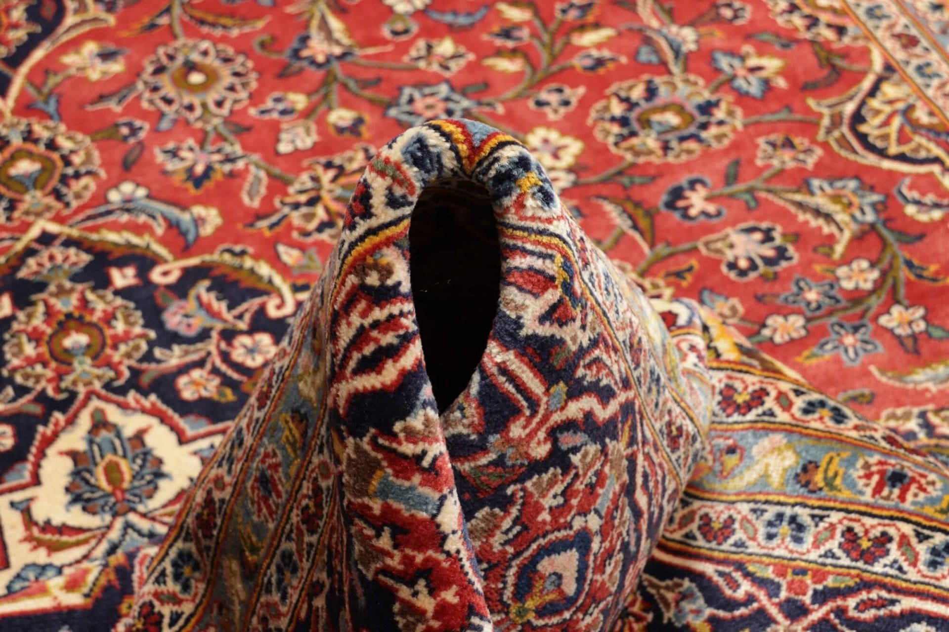 Kashan Perserteppich aus Iran, 256 × 368 cm
