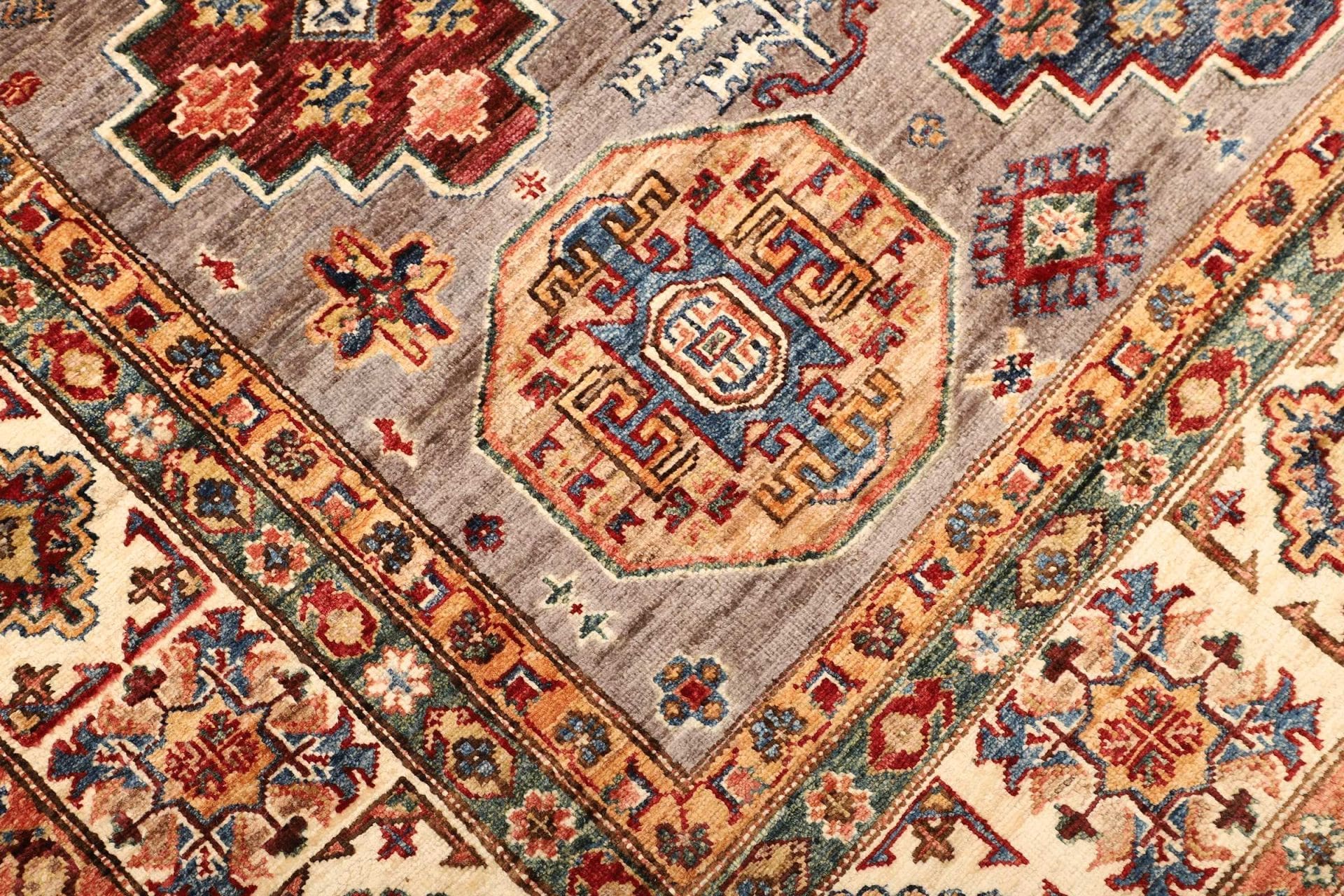 Kazak Orientteppich 213 × 307 cm aus Wolle, handgeknüpft