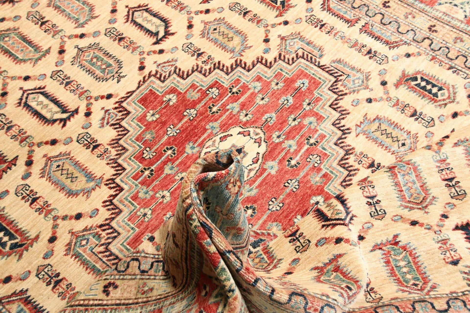 kazak-teppich-209-x-299-cm-geometrische-muster-handgeknupft-8 Handgeknüpfter Kazak Orientteppich 209 × 299 cm