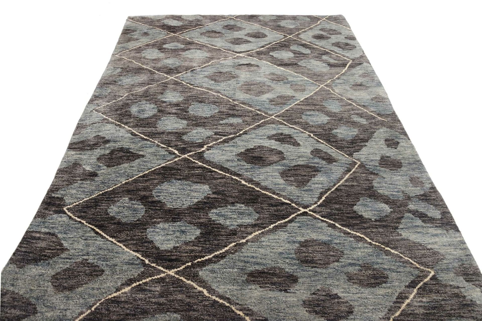 Orientteppich aus Pakistan, 204 × 309 cm