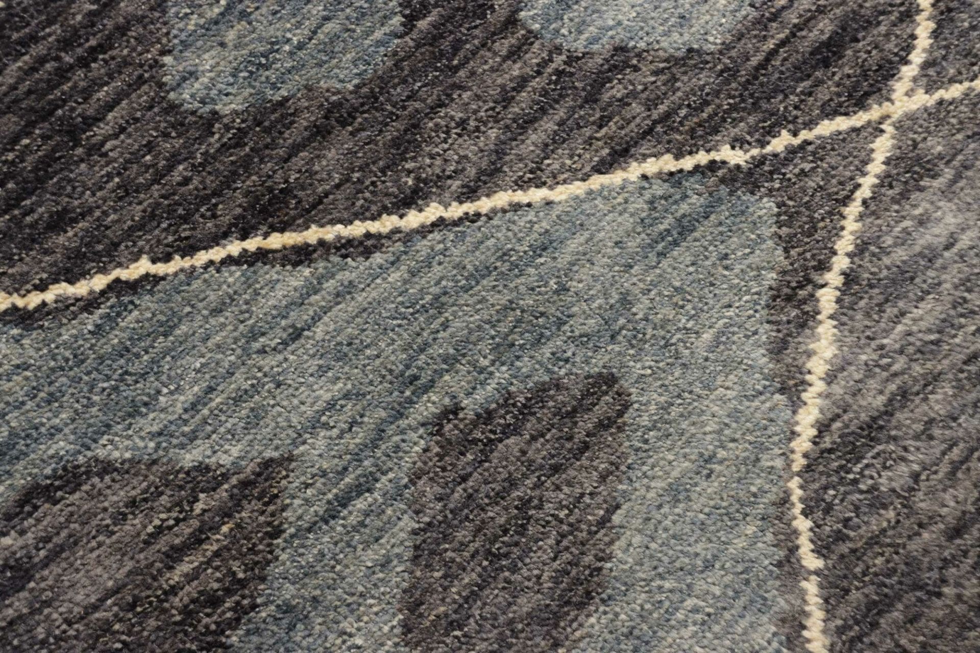 Orientteppich aus Pakistan, 204 × 309 cm