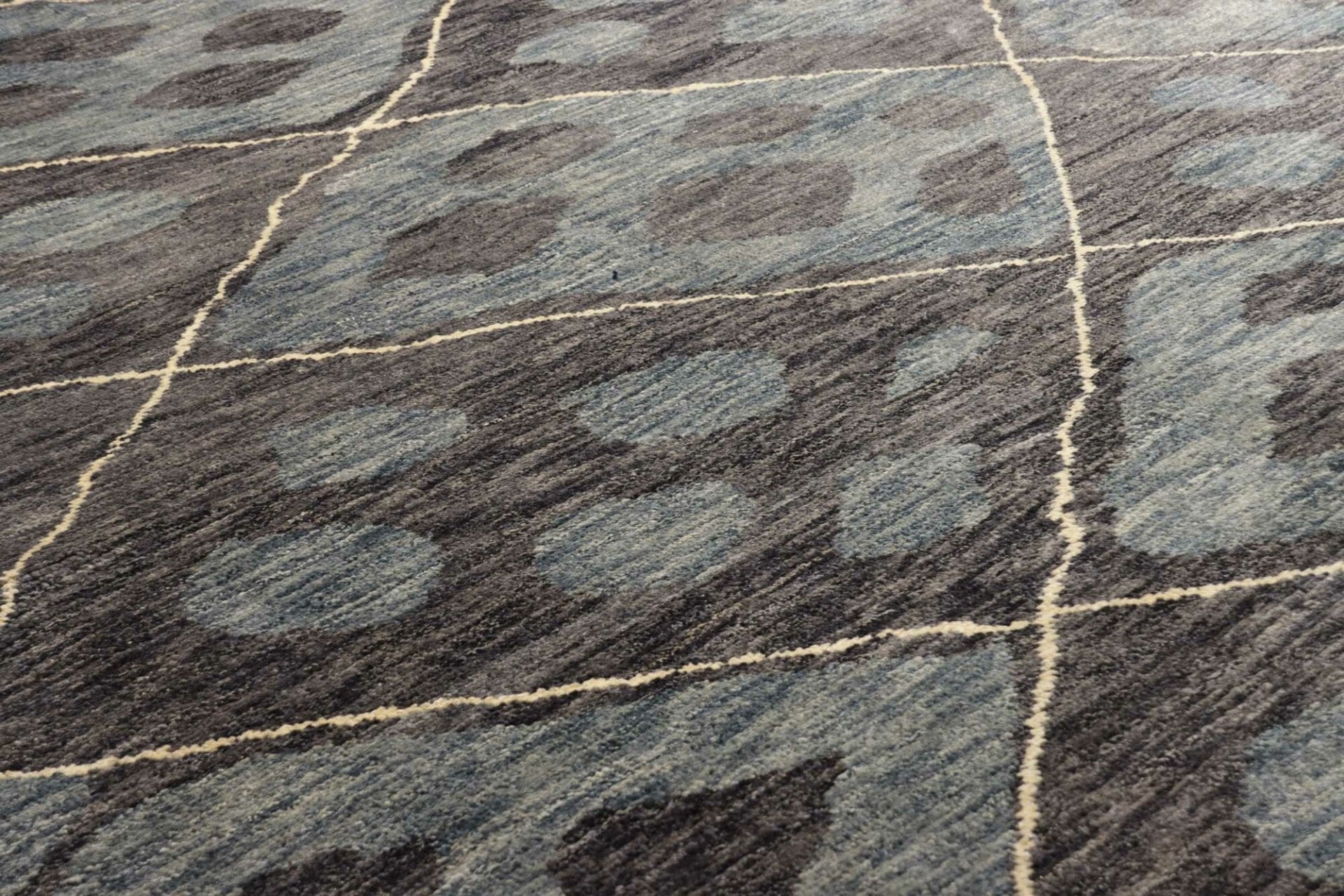 Orientteppich aus Pakistan, 204 × 309 cm