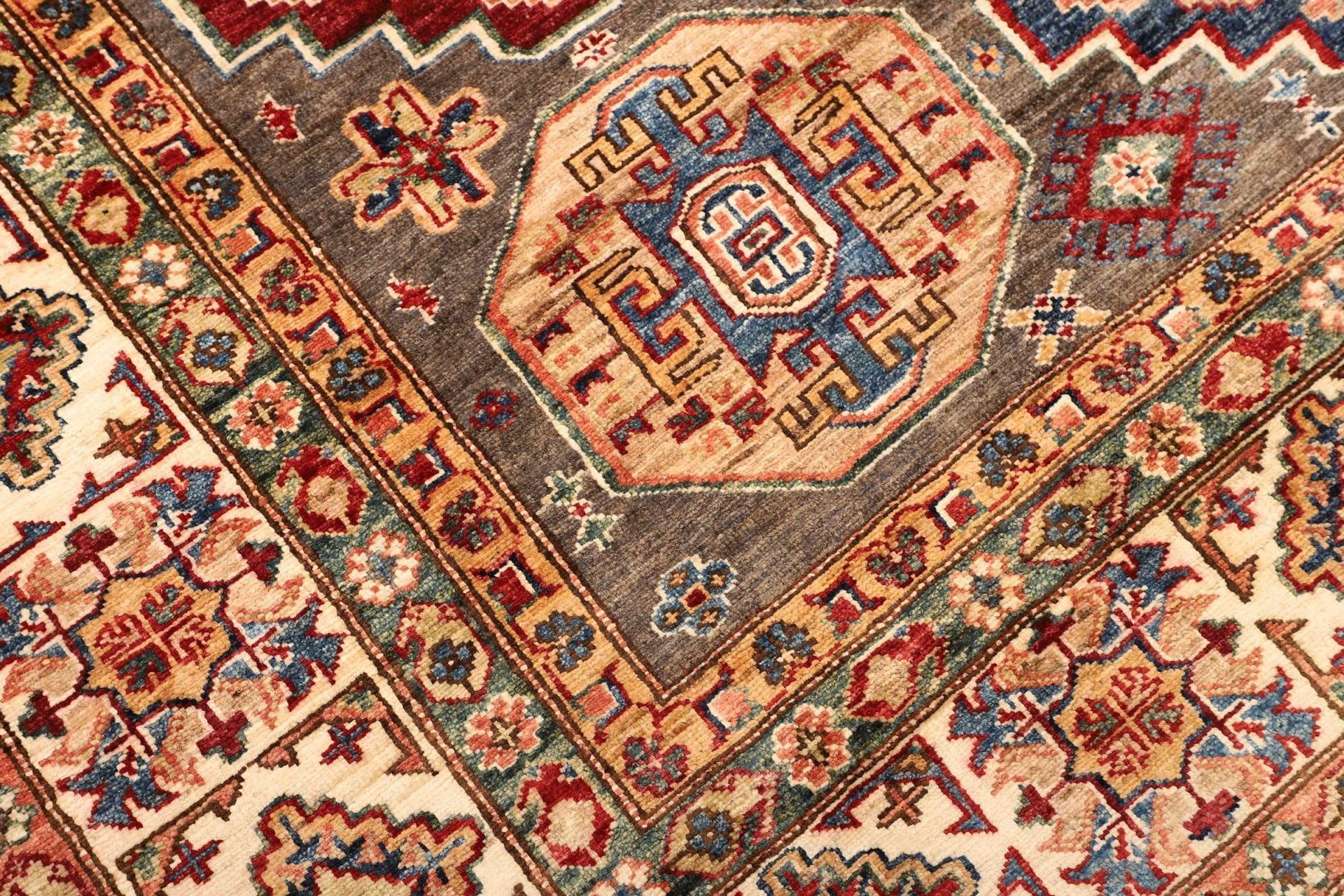 Kazak Orientteppich aus Pakistan, 205 × 300 cm