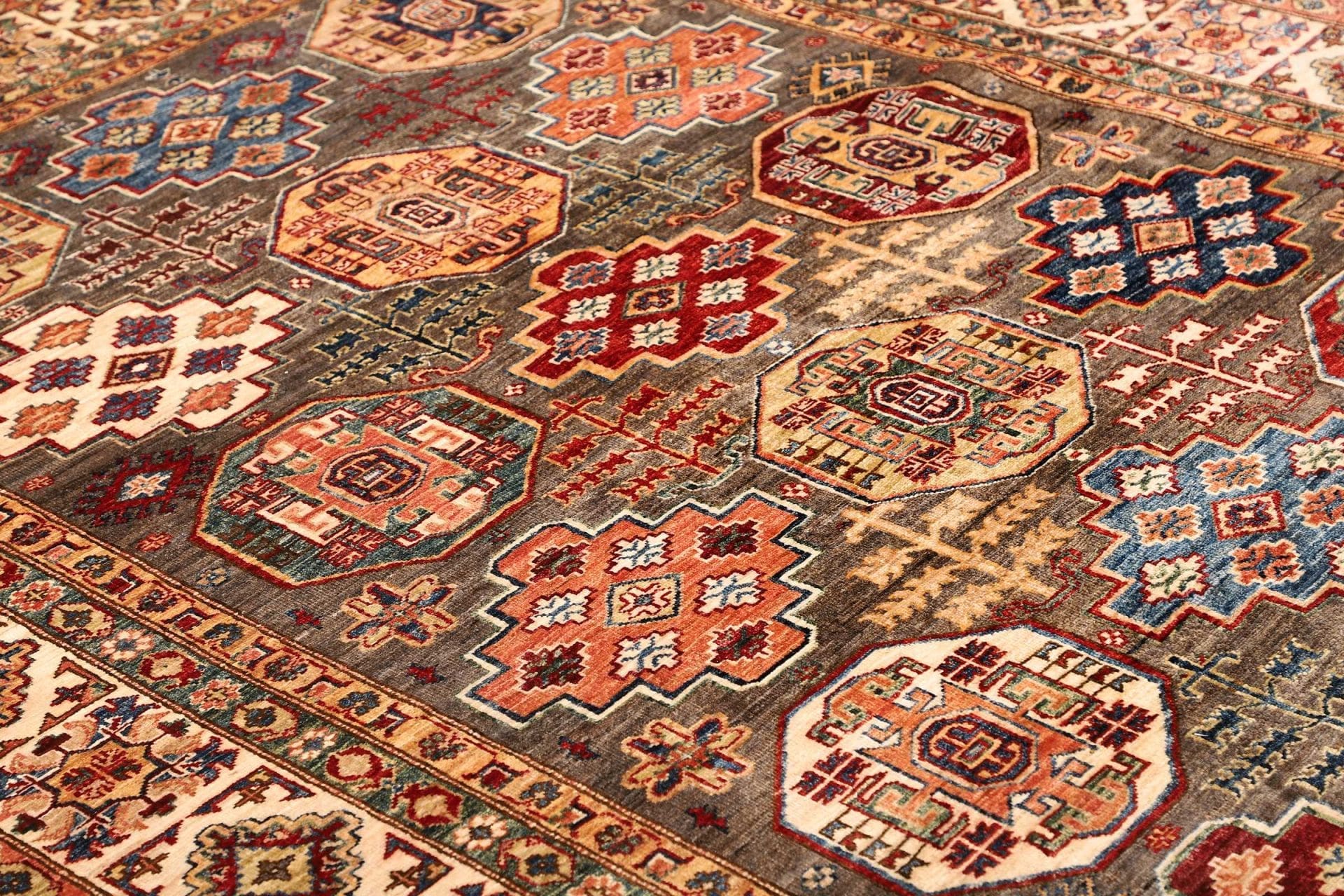 Kazak Orientteppich aus Pakistan, 205 × 300 cm