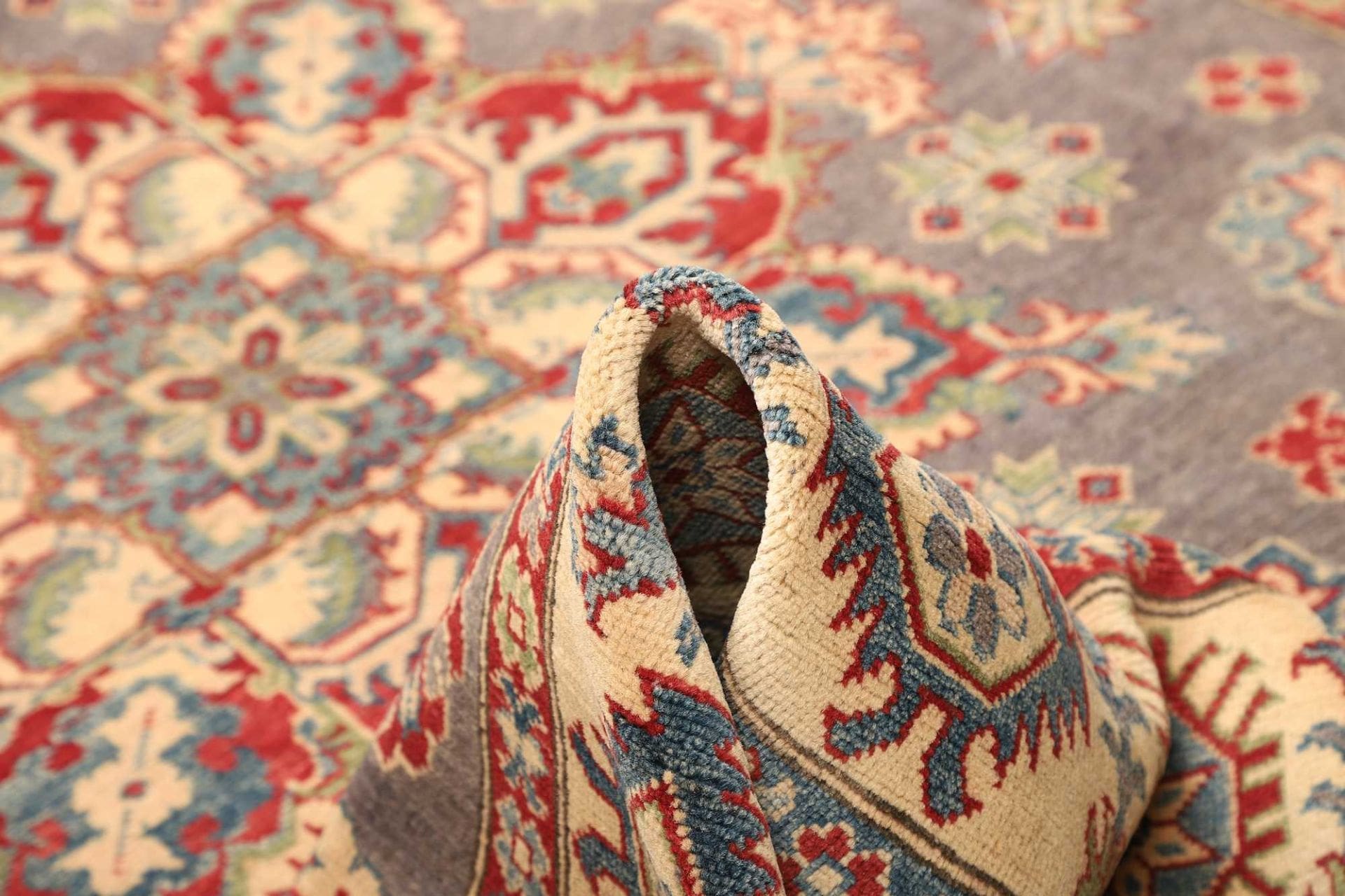 Kazak Orientteppich aus Afghanistan, 203 × 305 cm