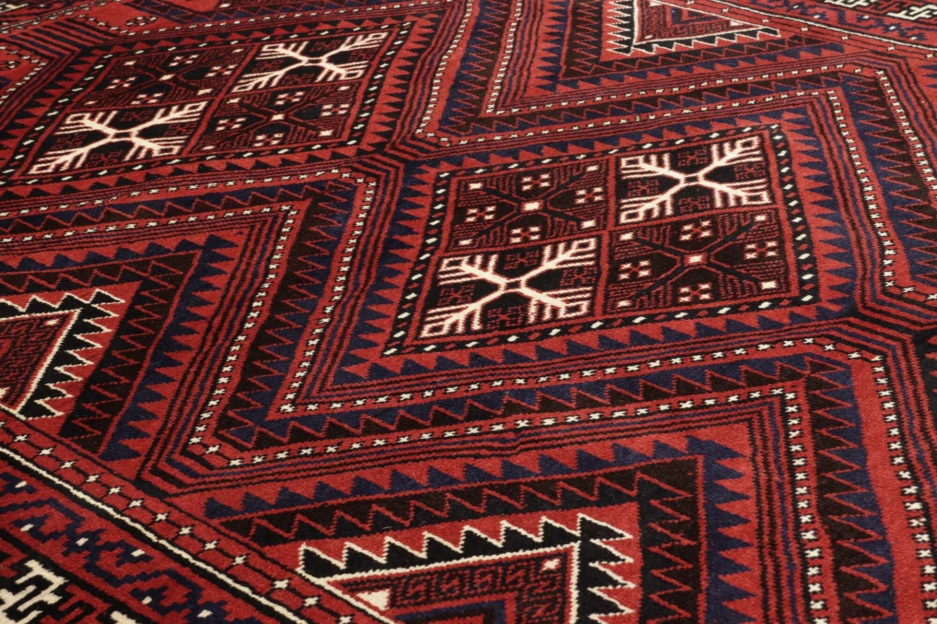 Loribaft Perserteppich aus Iran, 223 × 310 cm