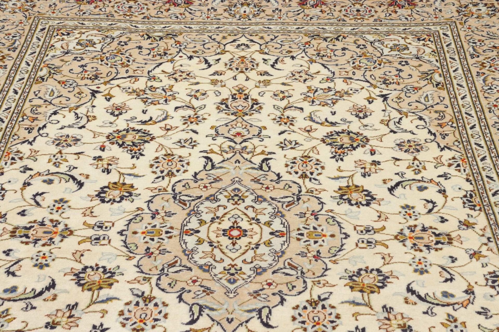 Handgeknüpfter Kashan Perserteppich 193 × 298 cm