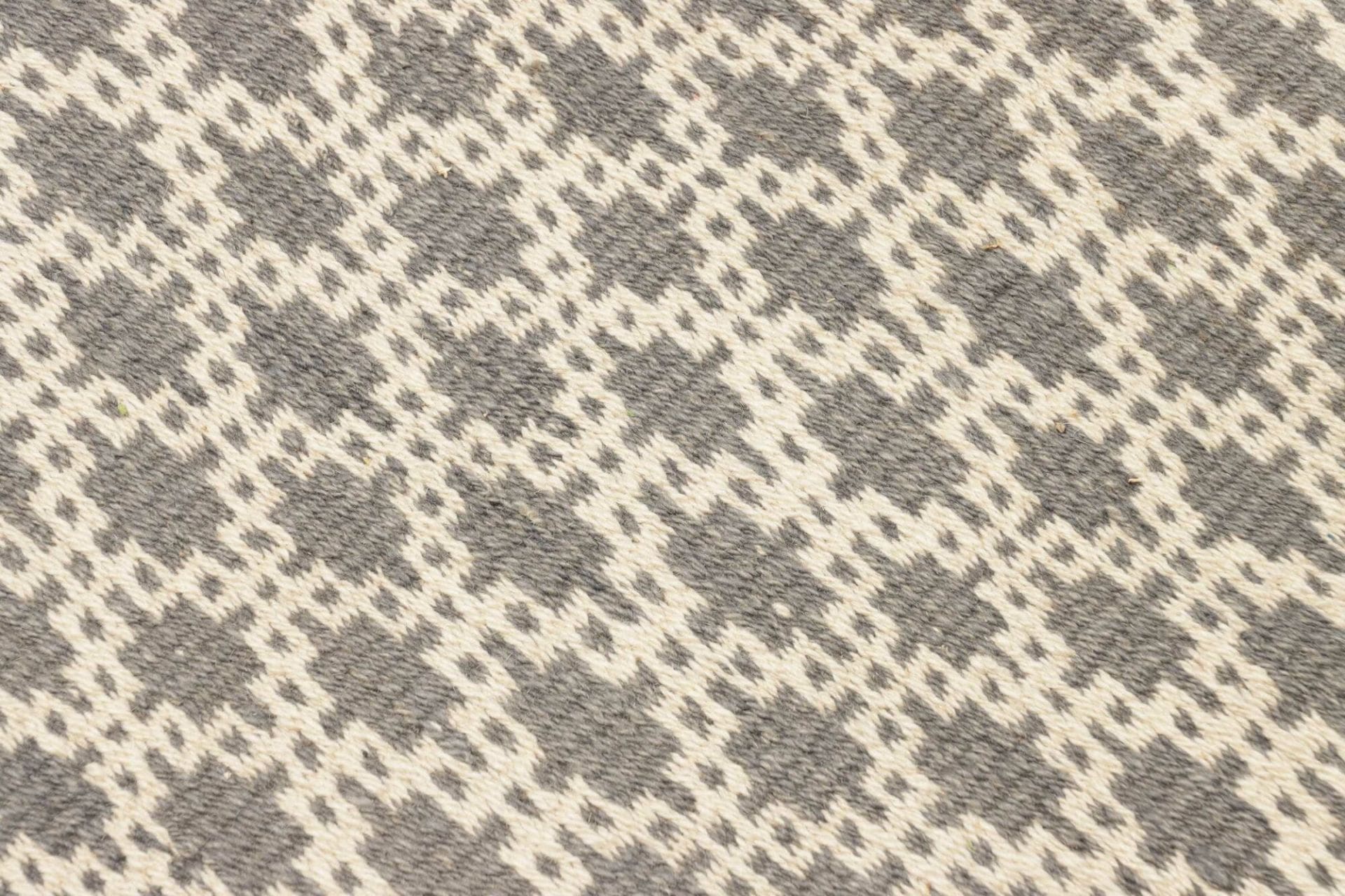 Handgewebter Kelim Perserteppich 204 × 311 cm