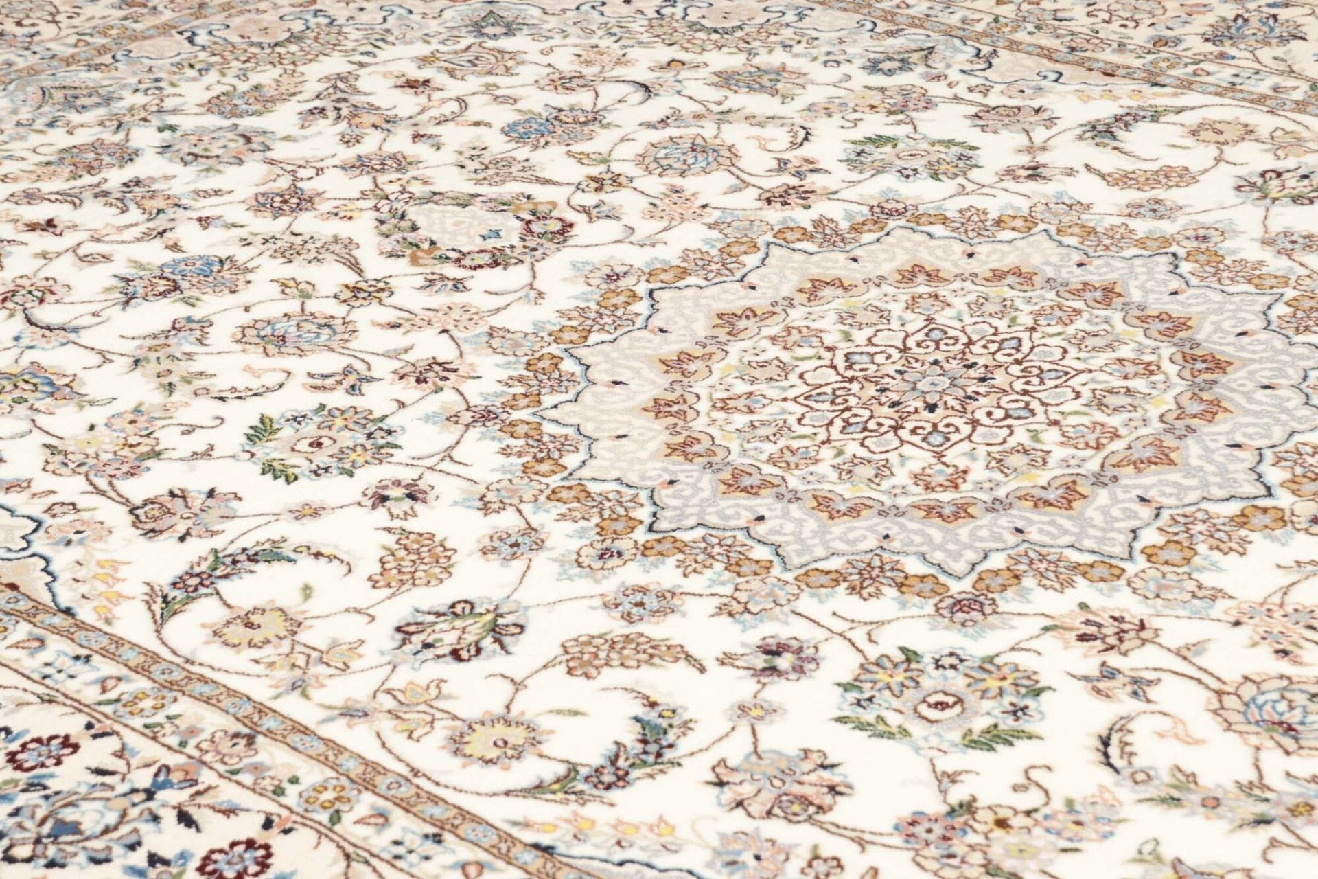 nain-teppich-203-x-307-cm-florale-muster-handgeknupft-perserteppich-7 Nain Perserteppich 203 × 307 cm aus Wolle, handgeknüpft