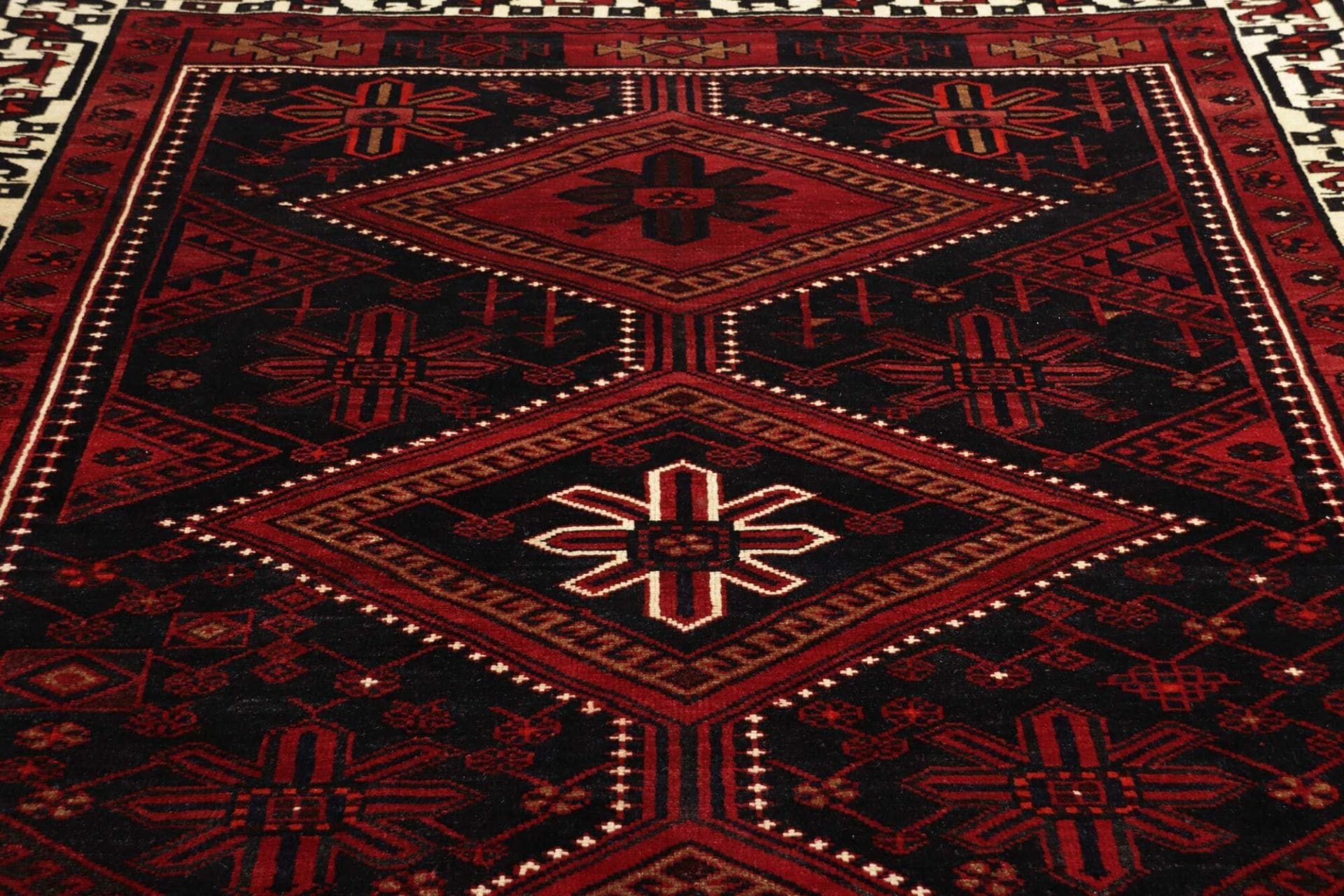 Loribaft Perserteppich 225 × 303 cm aus Wolle, handgeknüpft