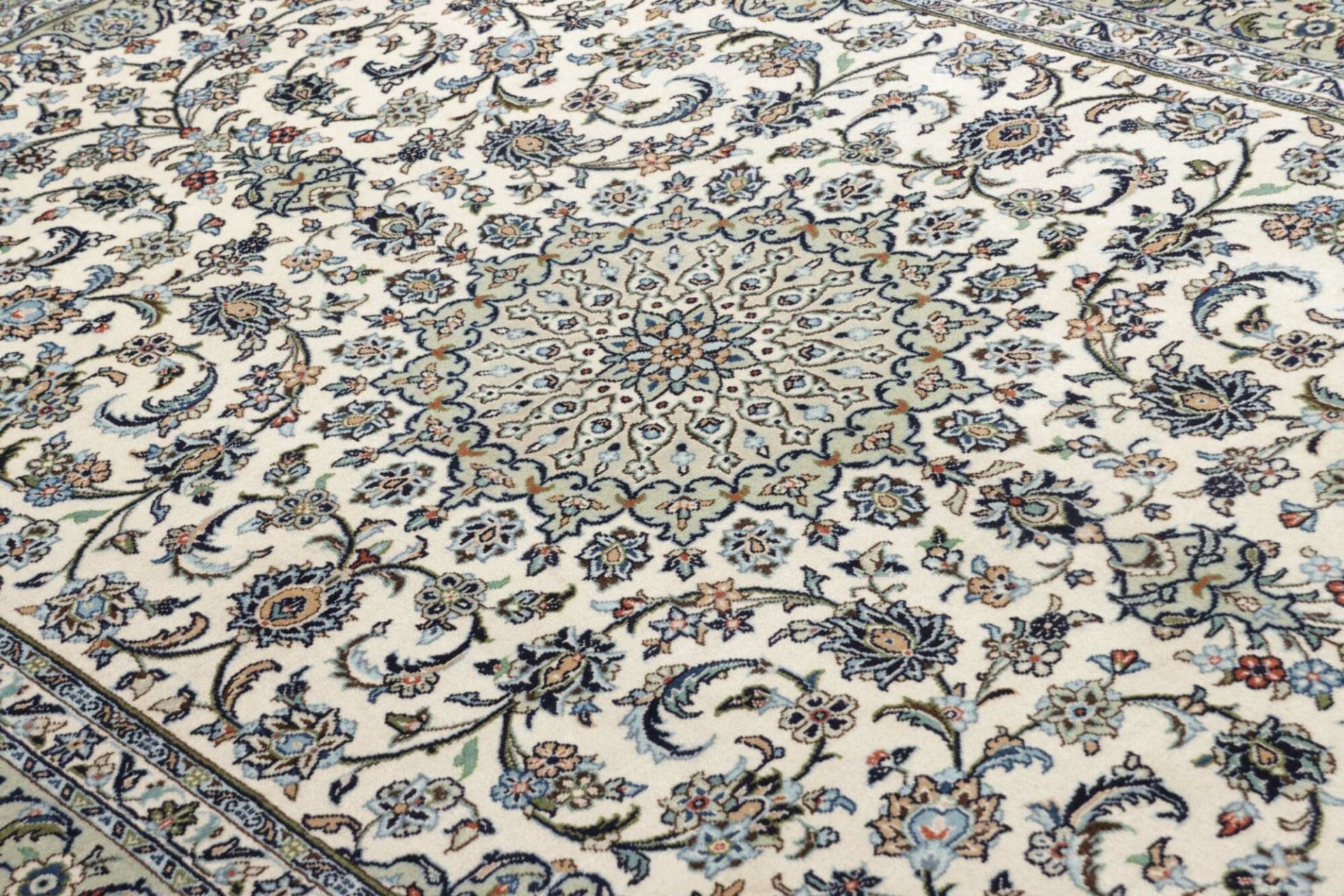 Handgeknüpfter Kashan Perserteppich 199 × 297 cm