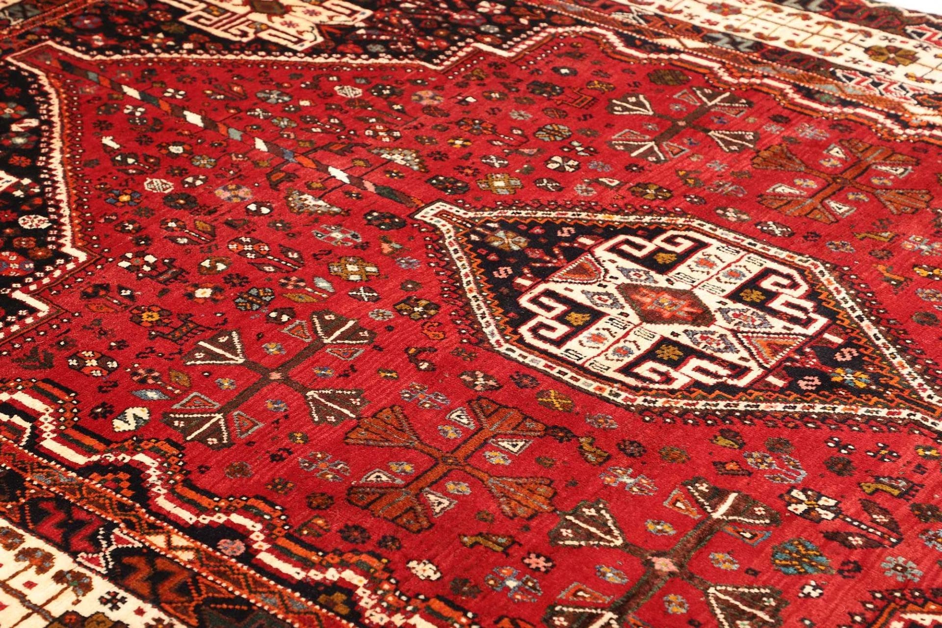 Handgeknüpfter Shiraz Perserteppich 218 × 305 cm
