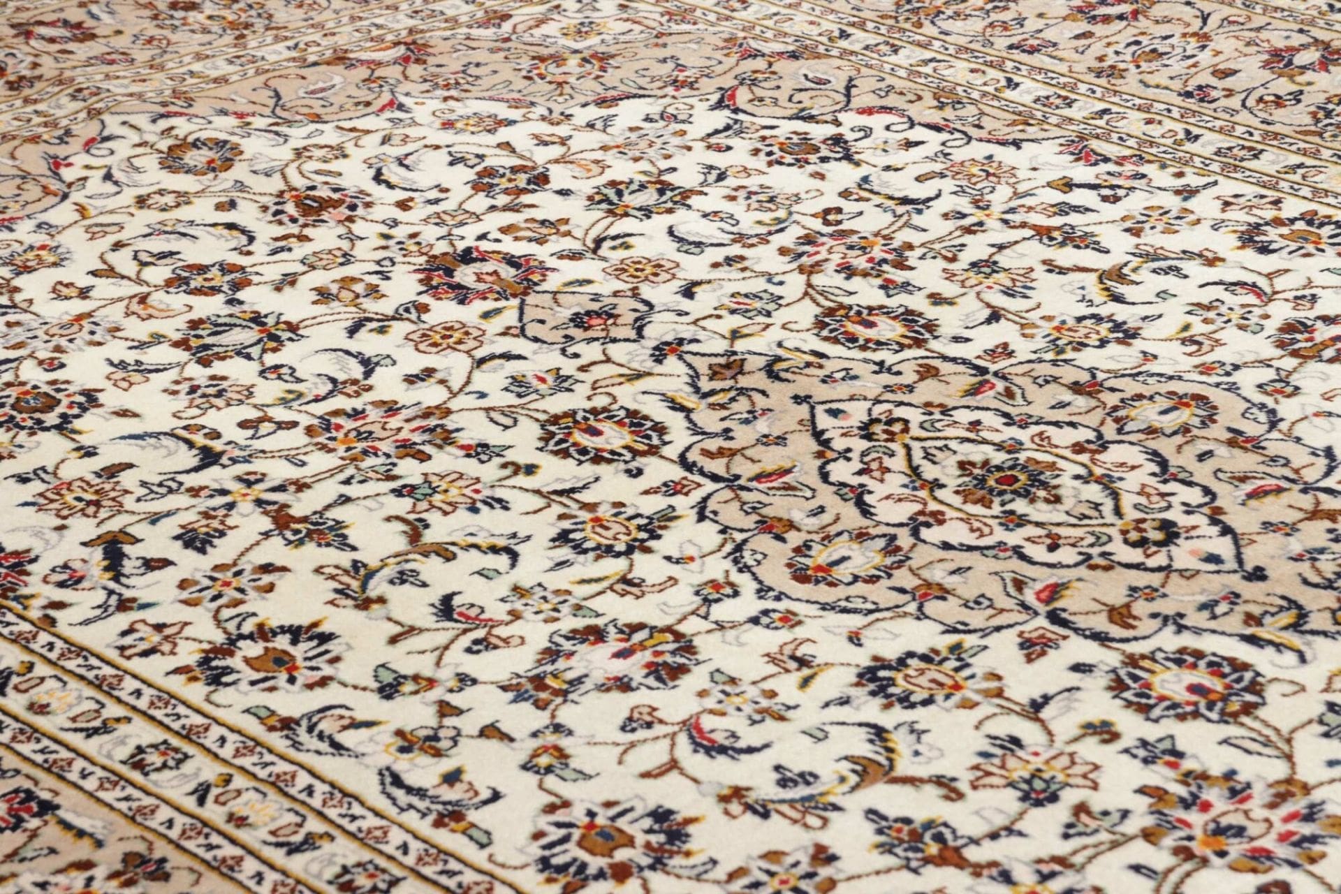 Handgeknüpfter Kashan Perserteppich 203 × 305 cm
