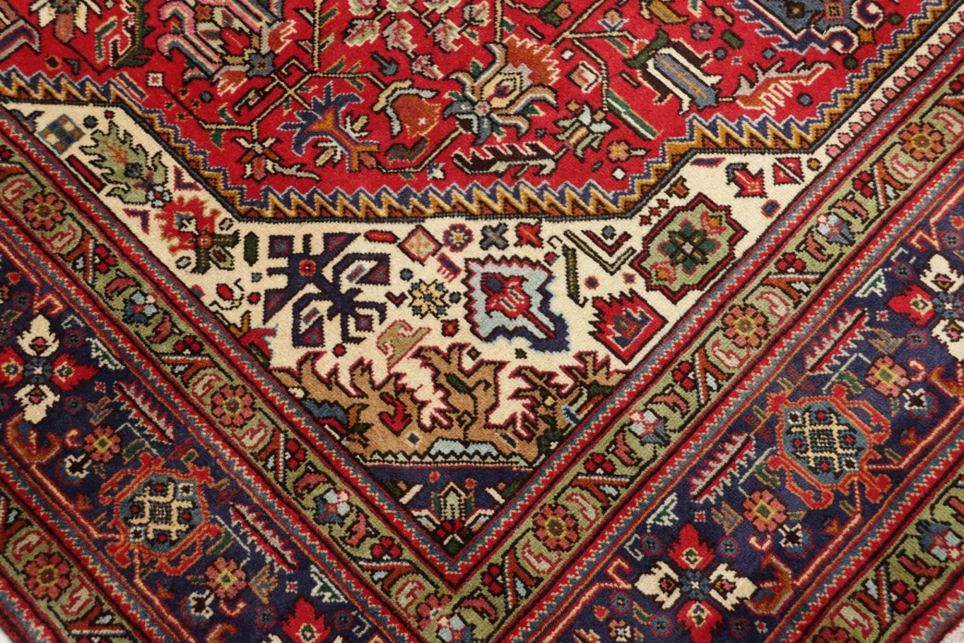 Täbriz Perserteppich 203 × 308 cm aus Wolle, handgeknüpft