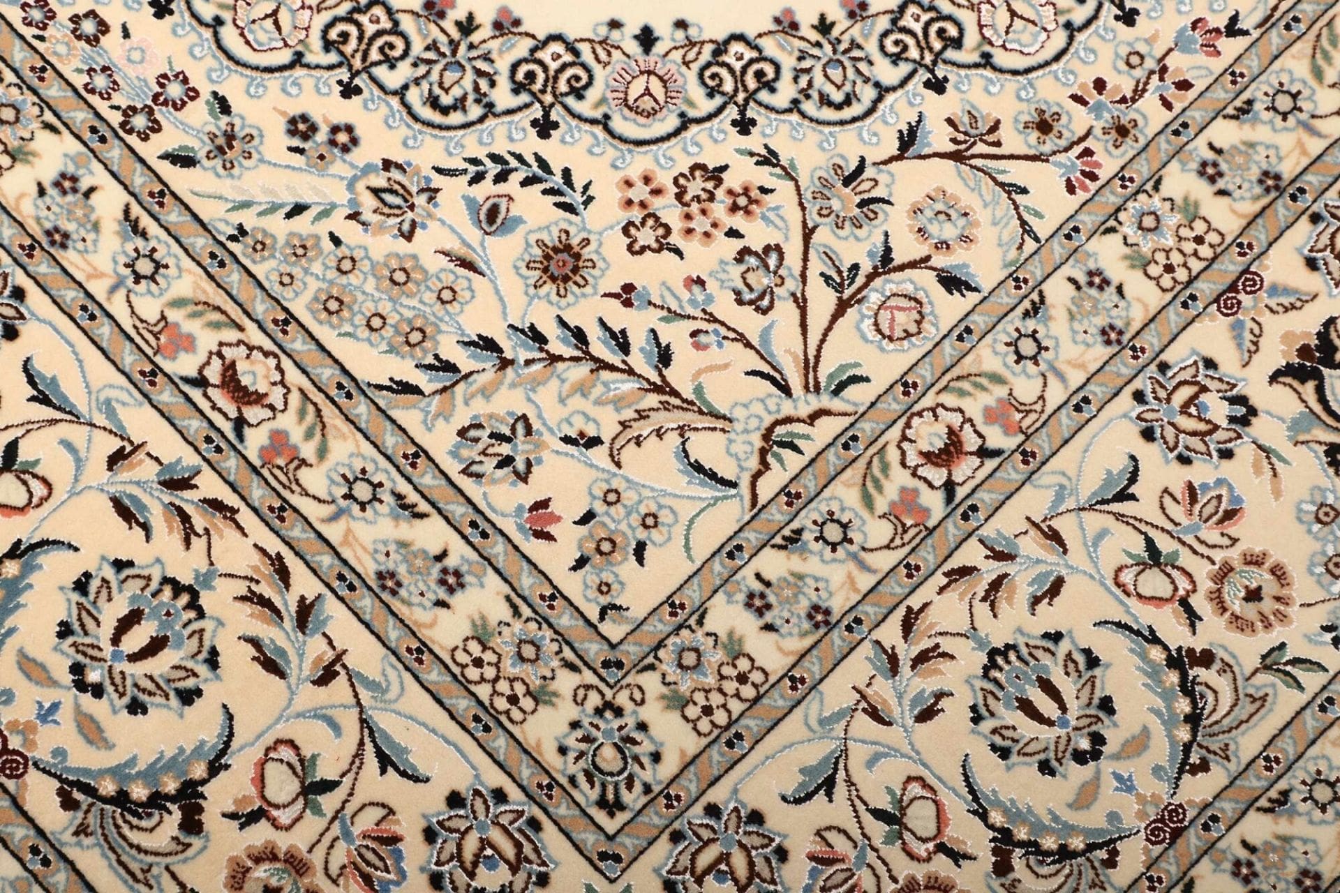 Handgeknüpfter Nain Perserteppich, 215 × 314 cm, Wolle