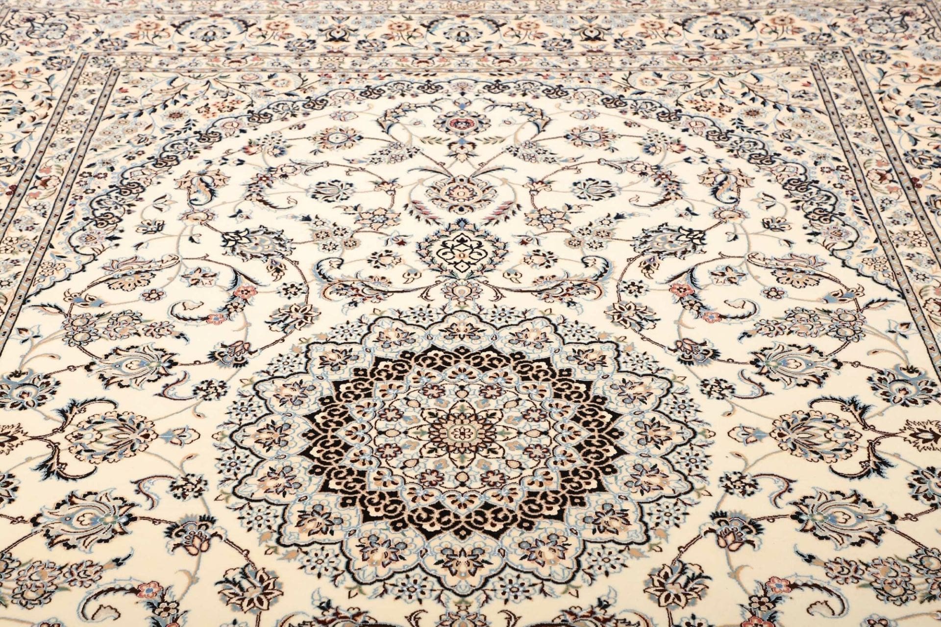 Handgeknüpfter Nain Perserteppich, 215 × 314 cm, Wolle