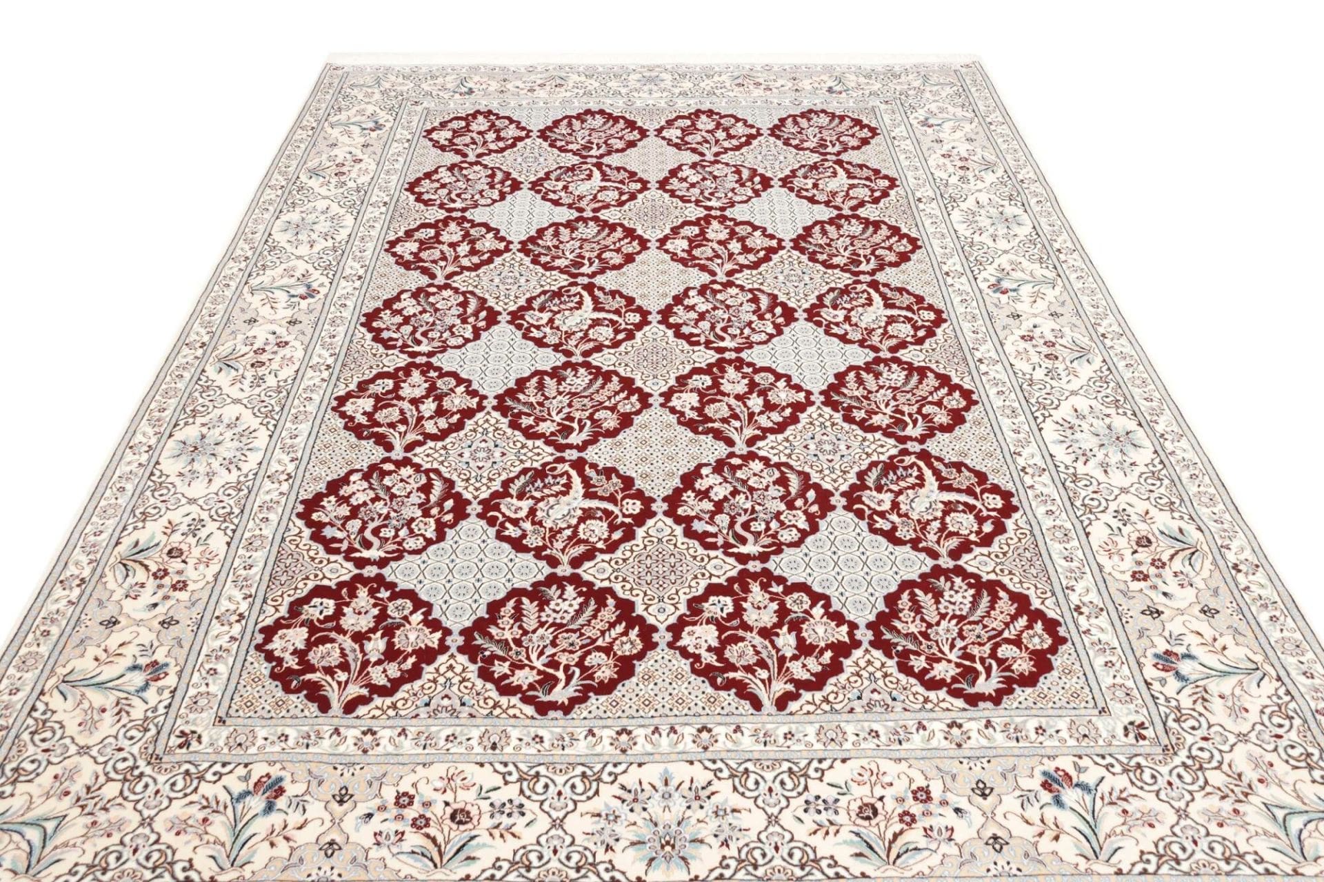 Nain Perserteppich aus Iran, 209 × 308 cm