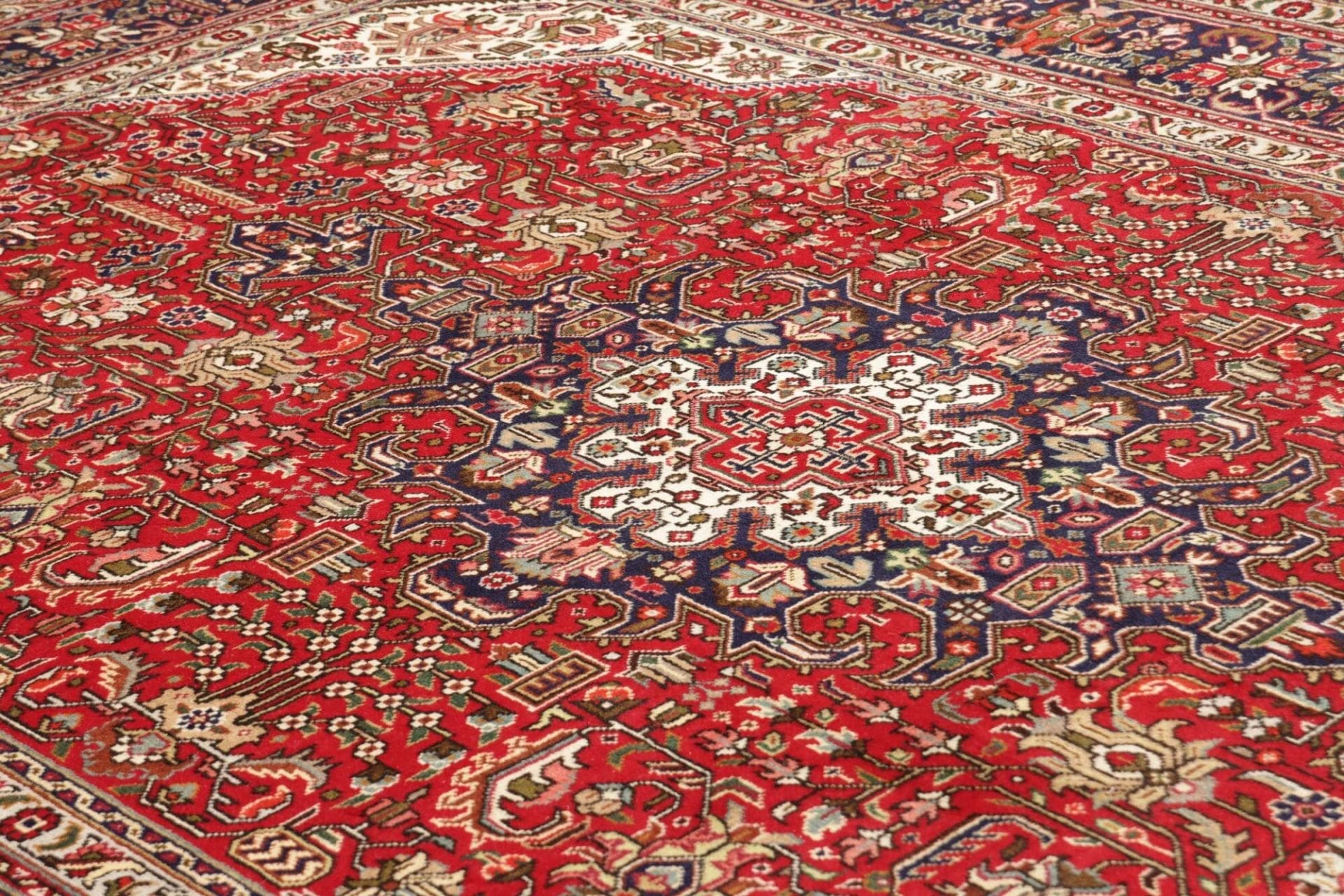 Handgeknüpfter Täbriz Perserteppich 203 × 300 cm