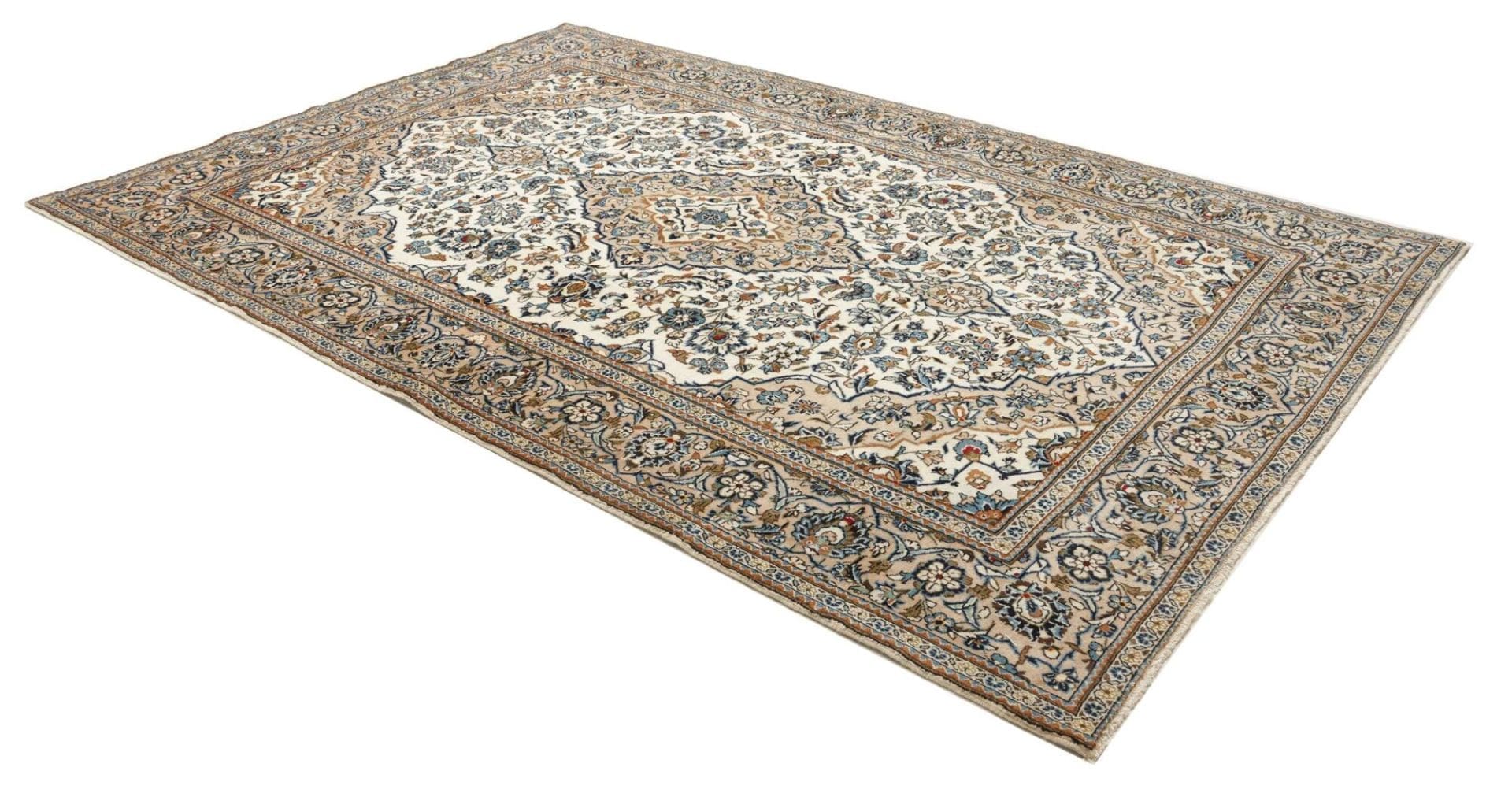 Kashan Perserteppich aus Iran, 203 × 304 cm