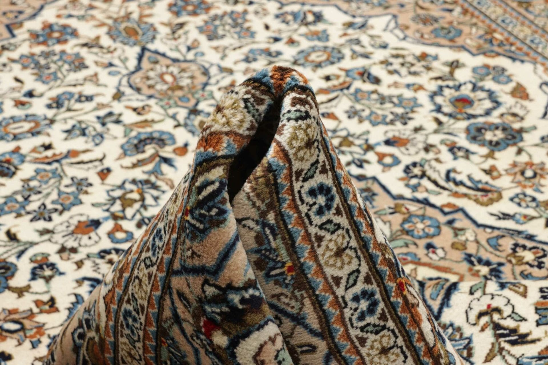 Kashan Perserteppich aus Iran, 203 × 304 cm