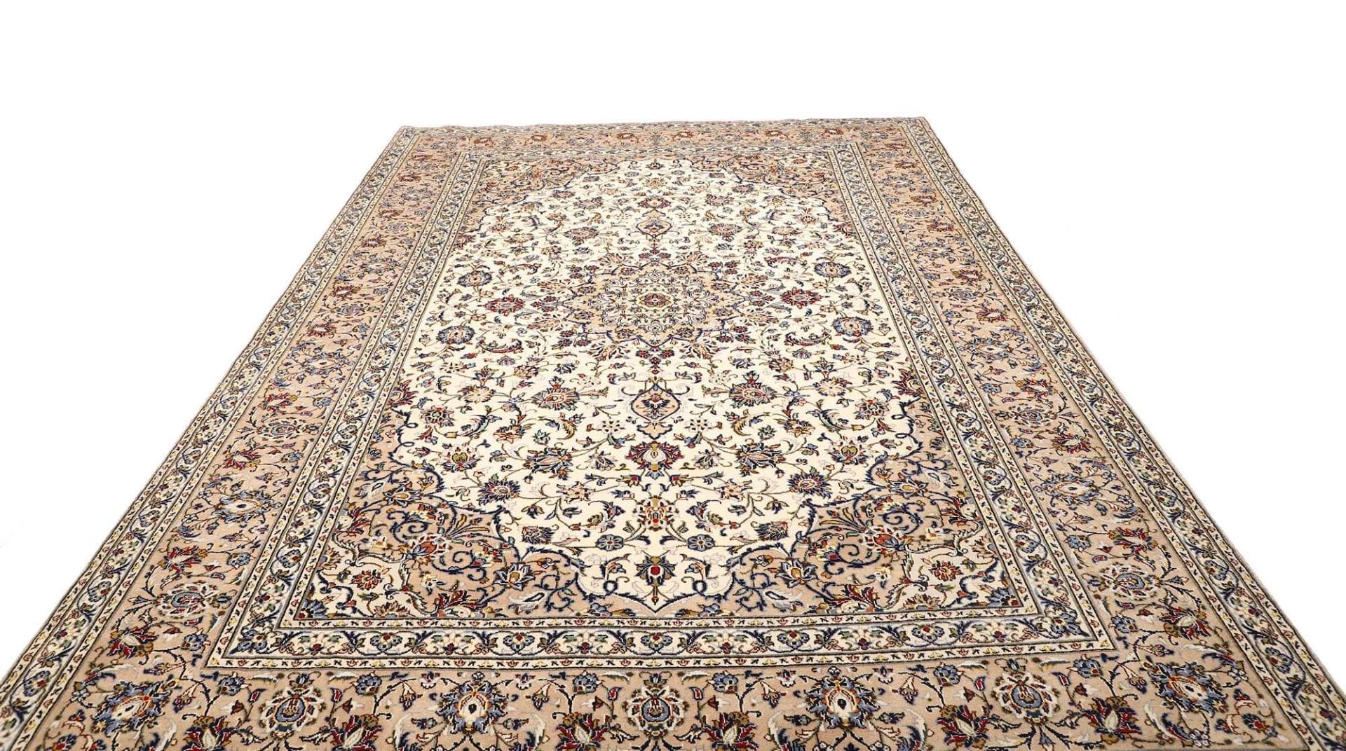 Kashan Perserteppich aus Iran, 205 × 322 cm