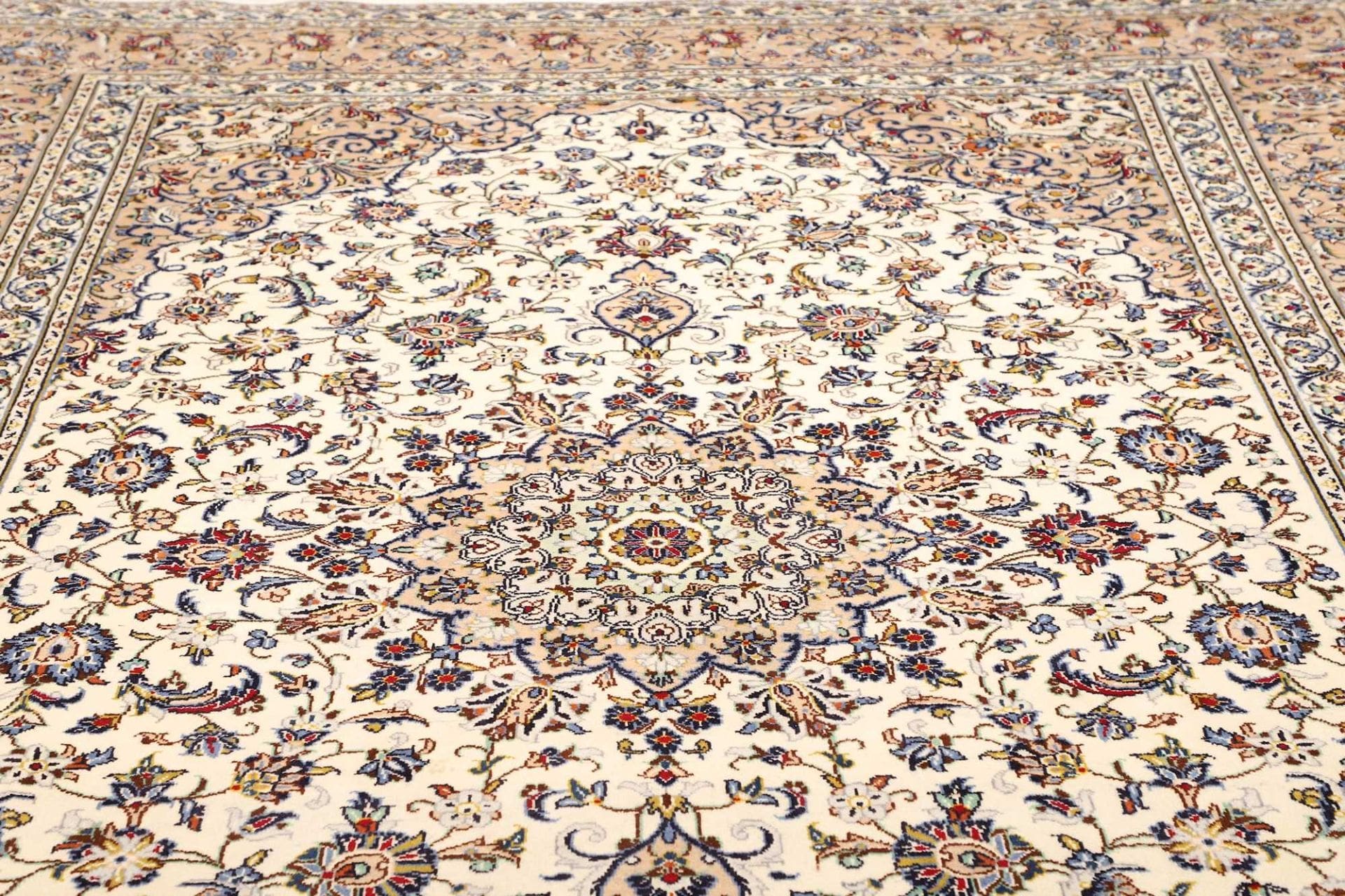 Kashan Perserteppich aus Iran, 205 × 322 cm