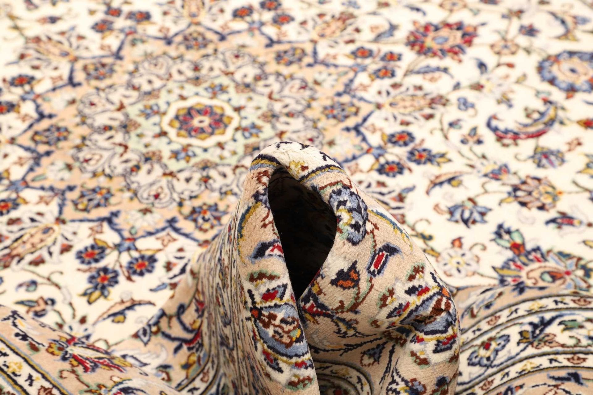 Kashan Perserteppich aus Iran, 205 × 322 cm