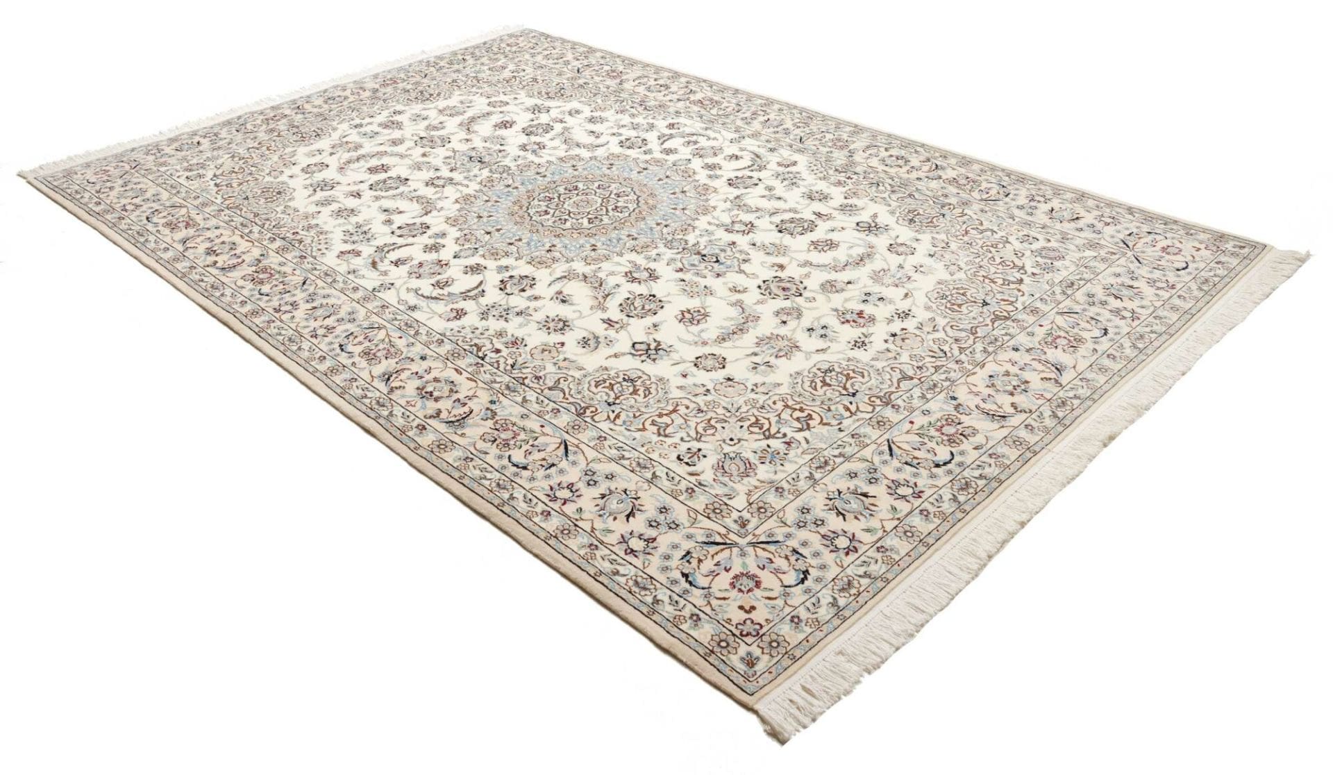 Nain Perserteppich aus Iran, 205 × 302 cm