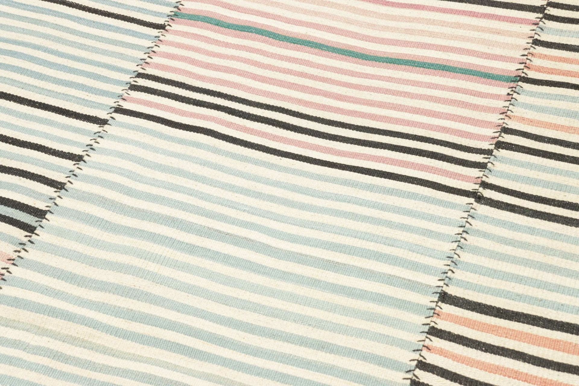 Handgewebter Kelim Perserteppich 203 × 305 cm