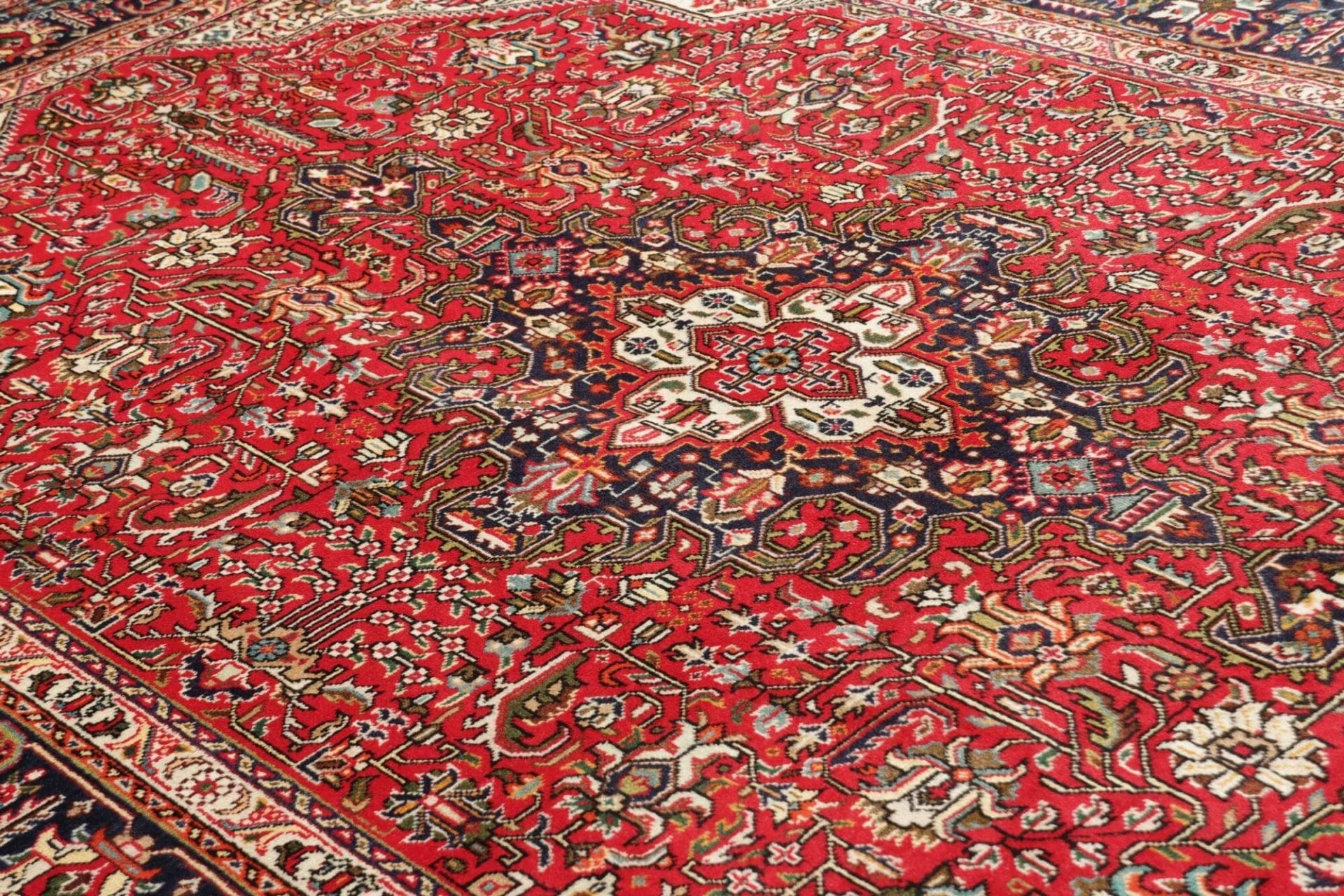 Handgeknüpfter Täbriz Perserteppich 209 × 300 cm