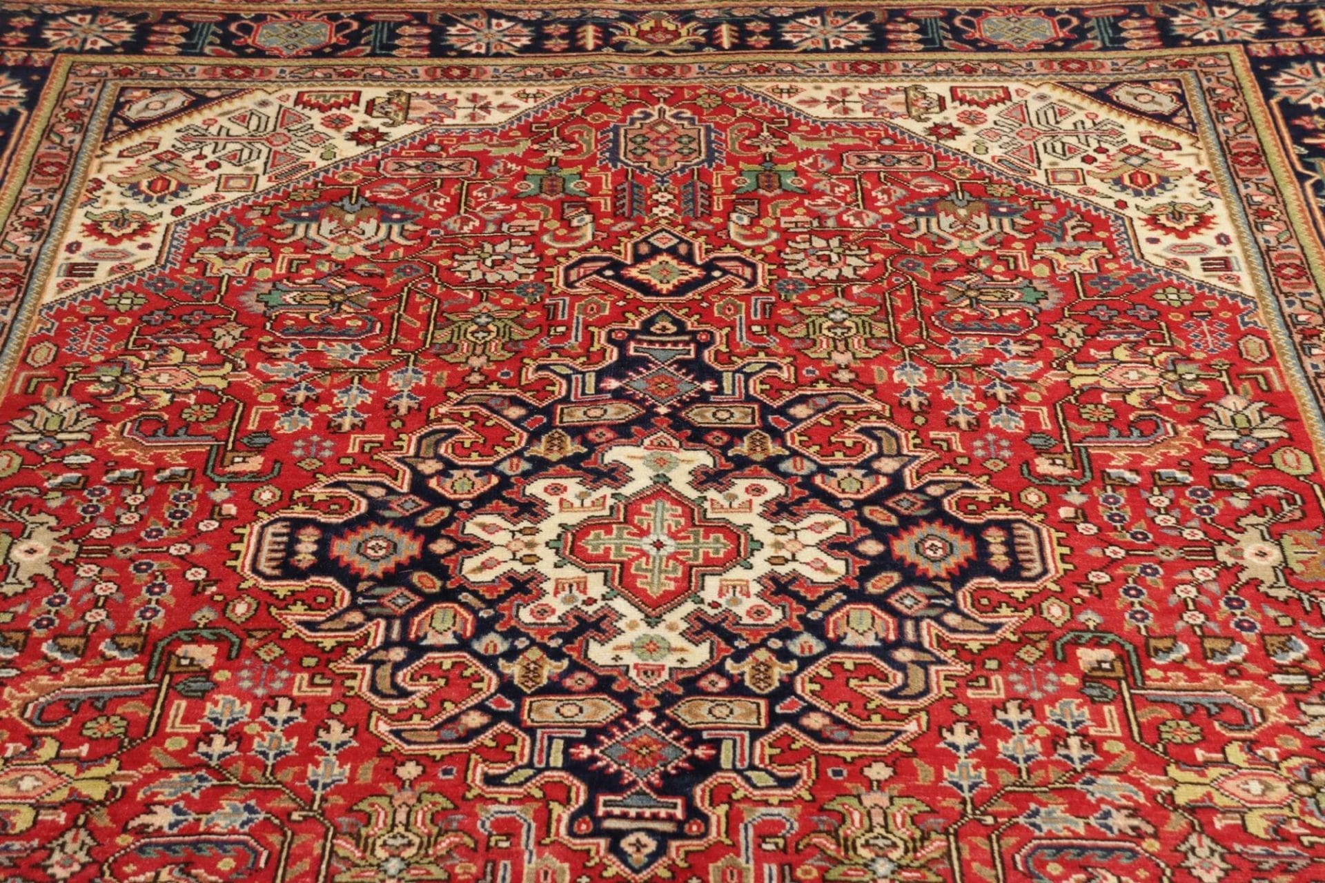 Handgeknüpfter Täbriz Perserteppich 203 × 293 cm