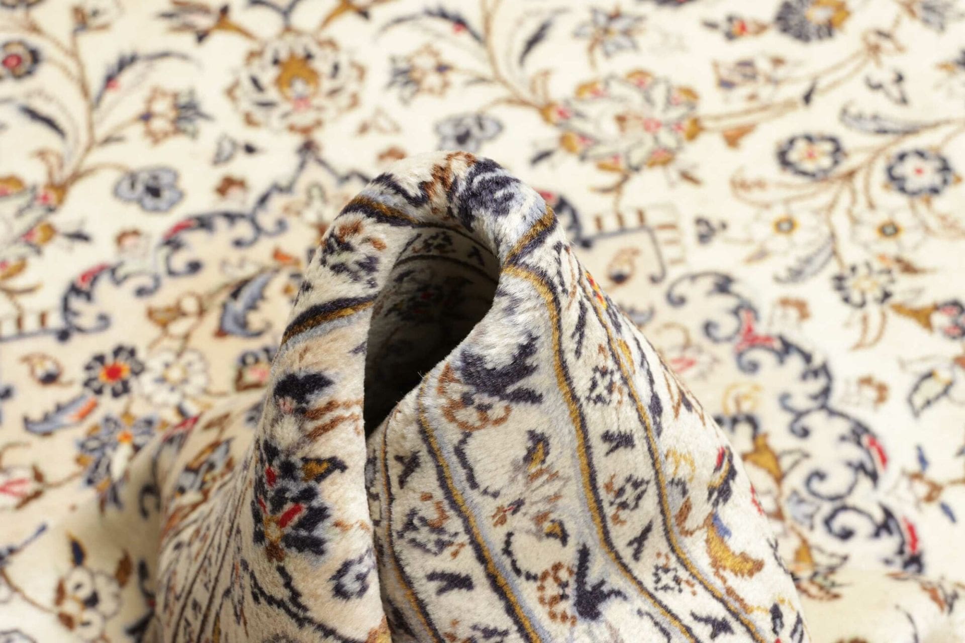 Kashan Perserteppich aus Iran, 208 × 312 cm