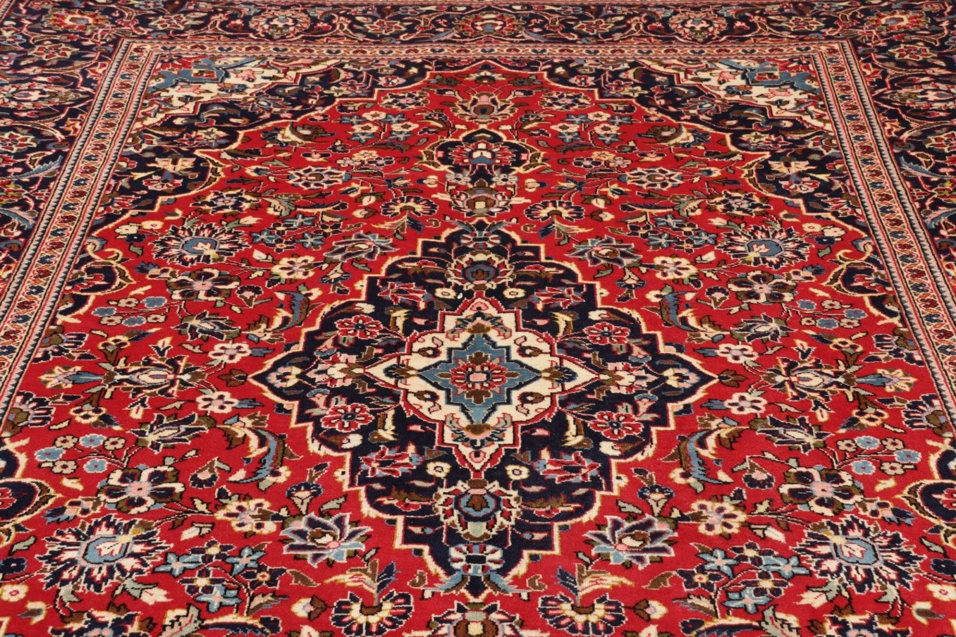 Kashan Perserteppich aus Iran, 211 × 295 cm