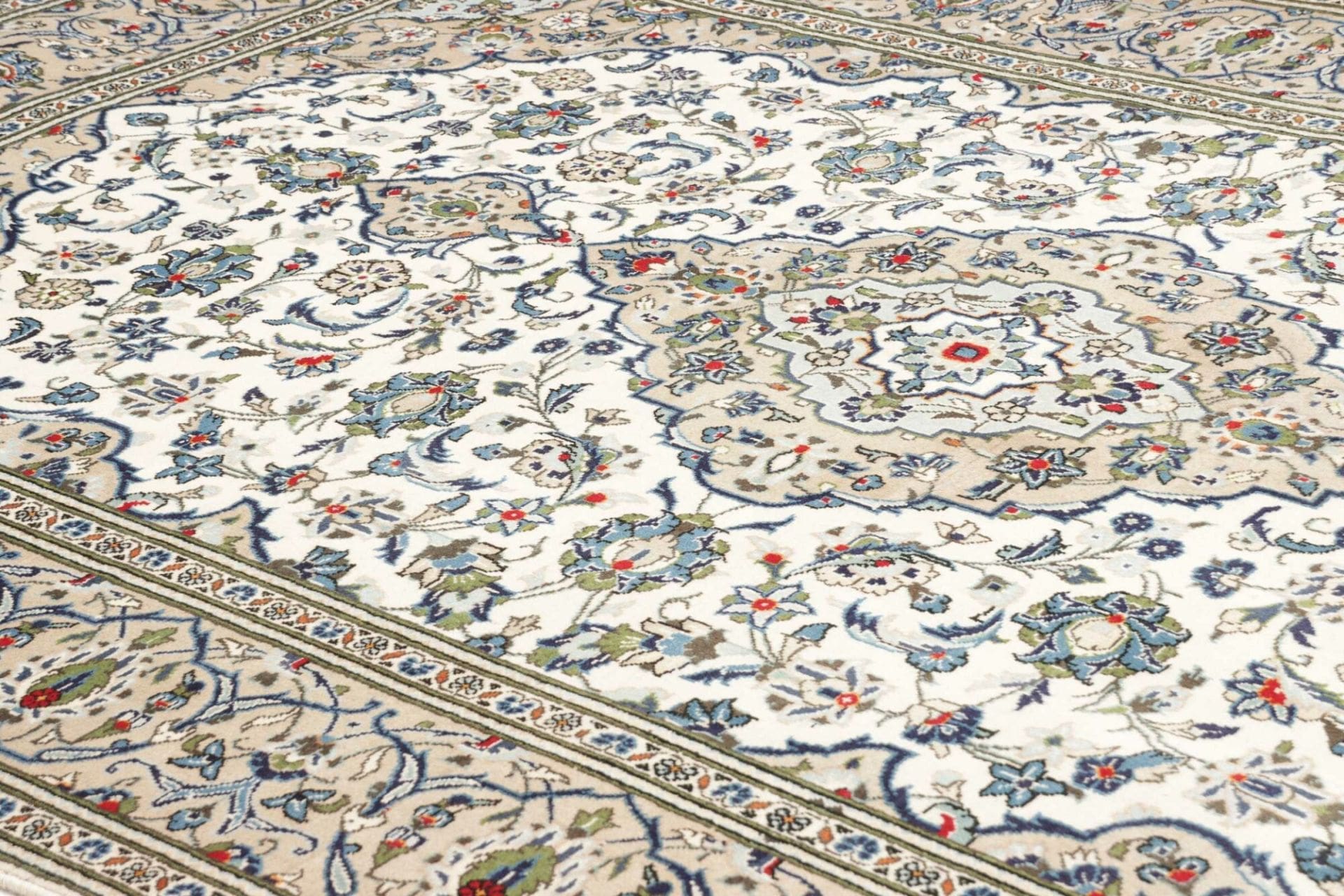 Kashan Perserteppich aus Iran, 197 × 296 cm