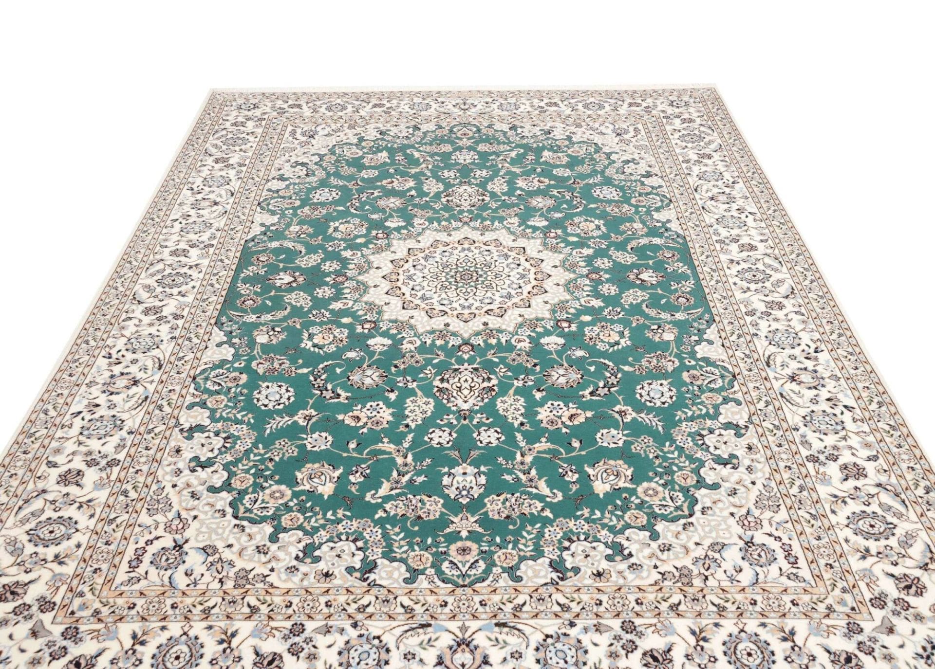 Handgeknüpfter Nain Perserteppich 206 × 303 cm