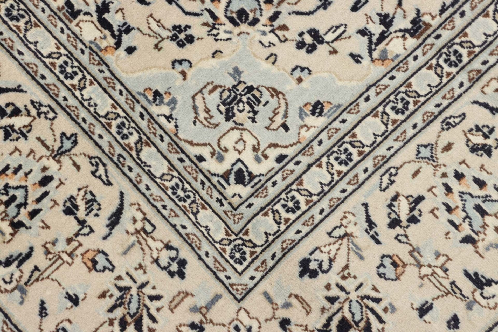 Handgeknüpfter Kashan Perserteppich 203 × 320 cm