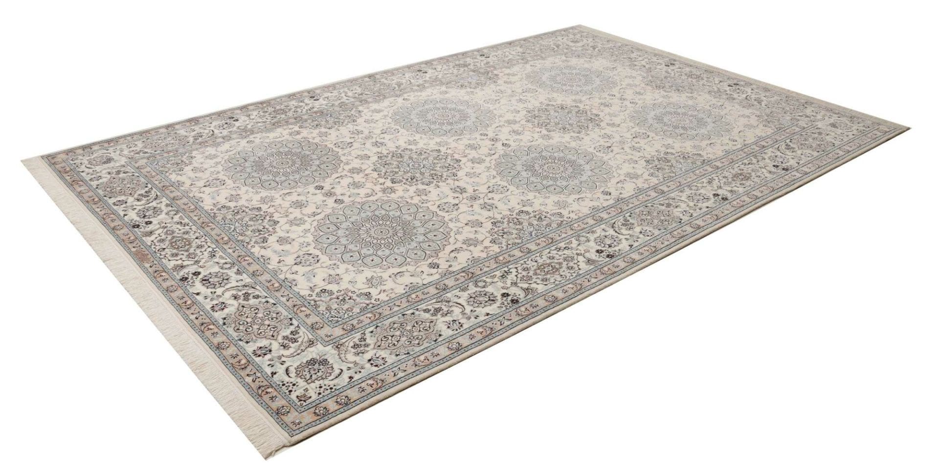 Nain Perserteppich aus Iran, 218 × 317 cm