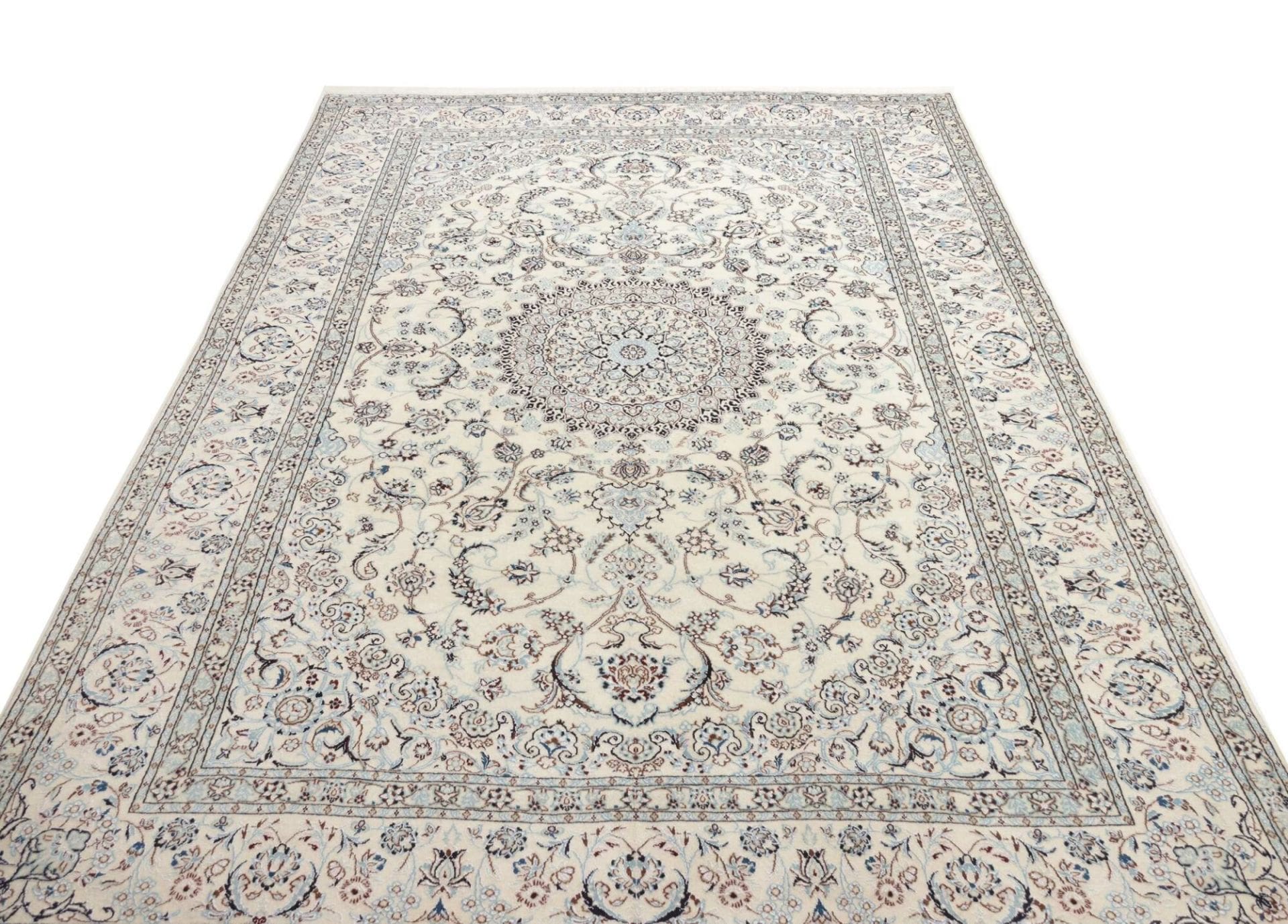 Nain Perserteppich aus Iran, 190 × 290 cm