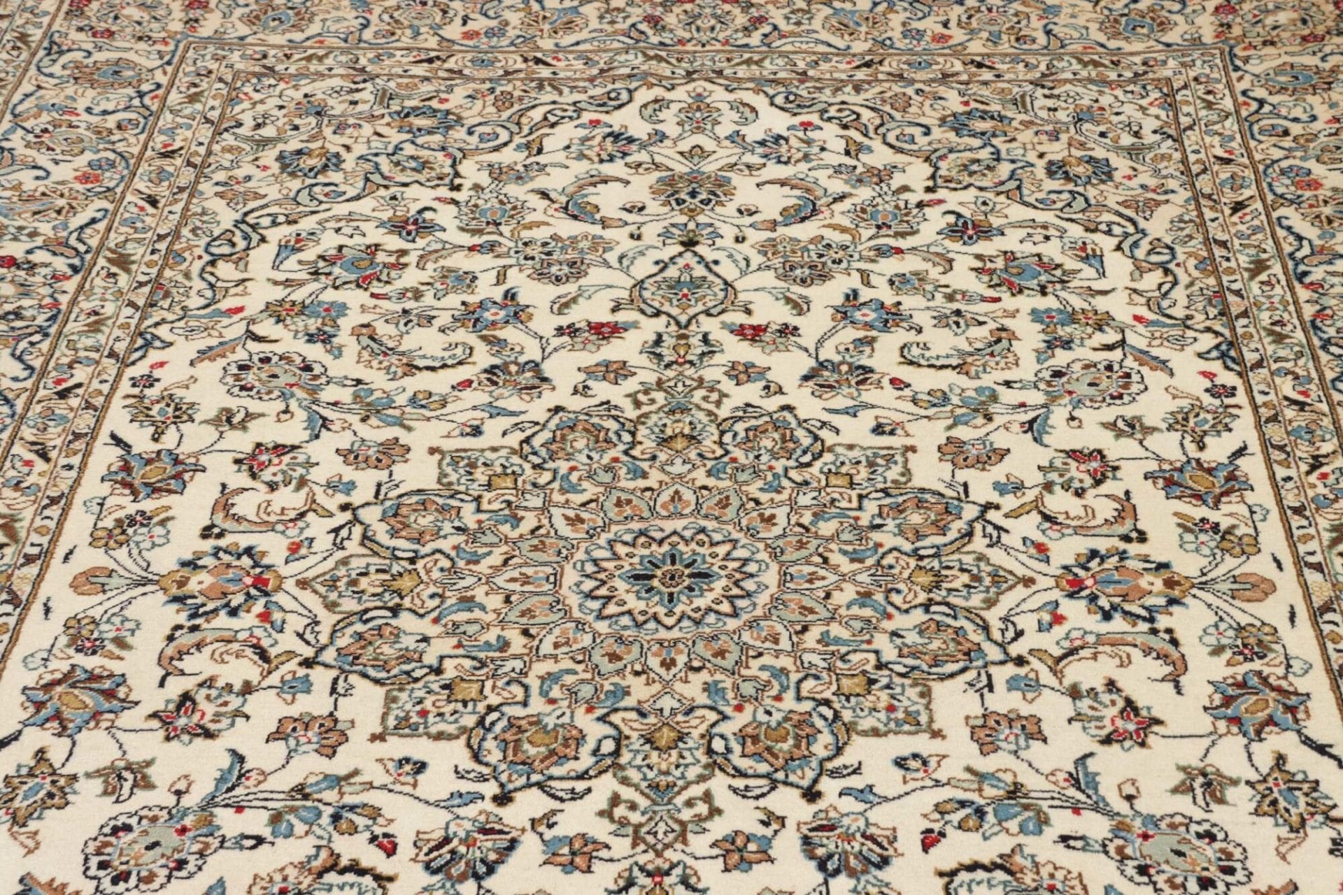 Kashan Perserteppich 196 × 298 cm aus Wolle, handgeknüpft