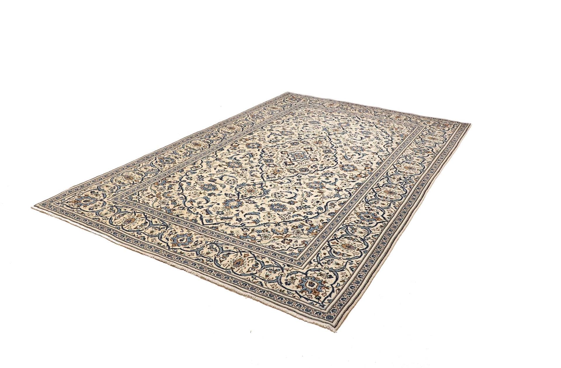 Kashan Perserteppich aus Iran, 198 × 305 cm