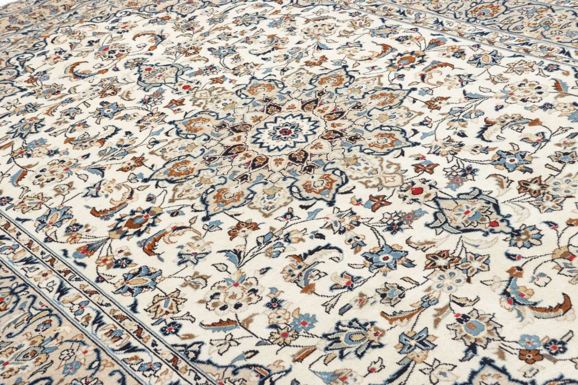 kashan-teppich-200-x-300cm-handgeknupft-aus-schurwolle-perserteppich-17 Kashan Perserteppich aus Iran, 200 × 300 cm