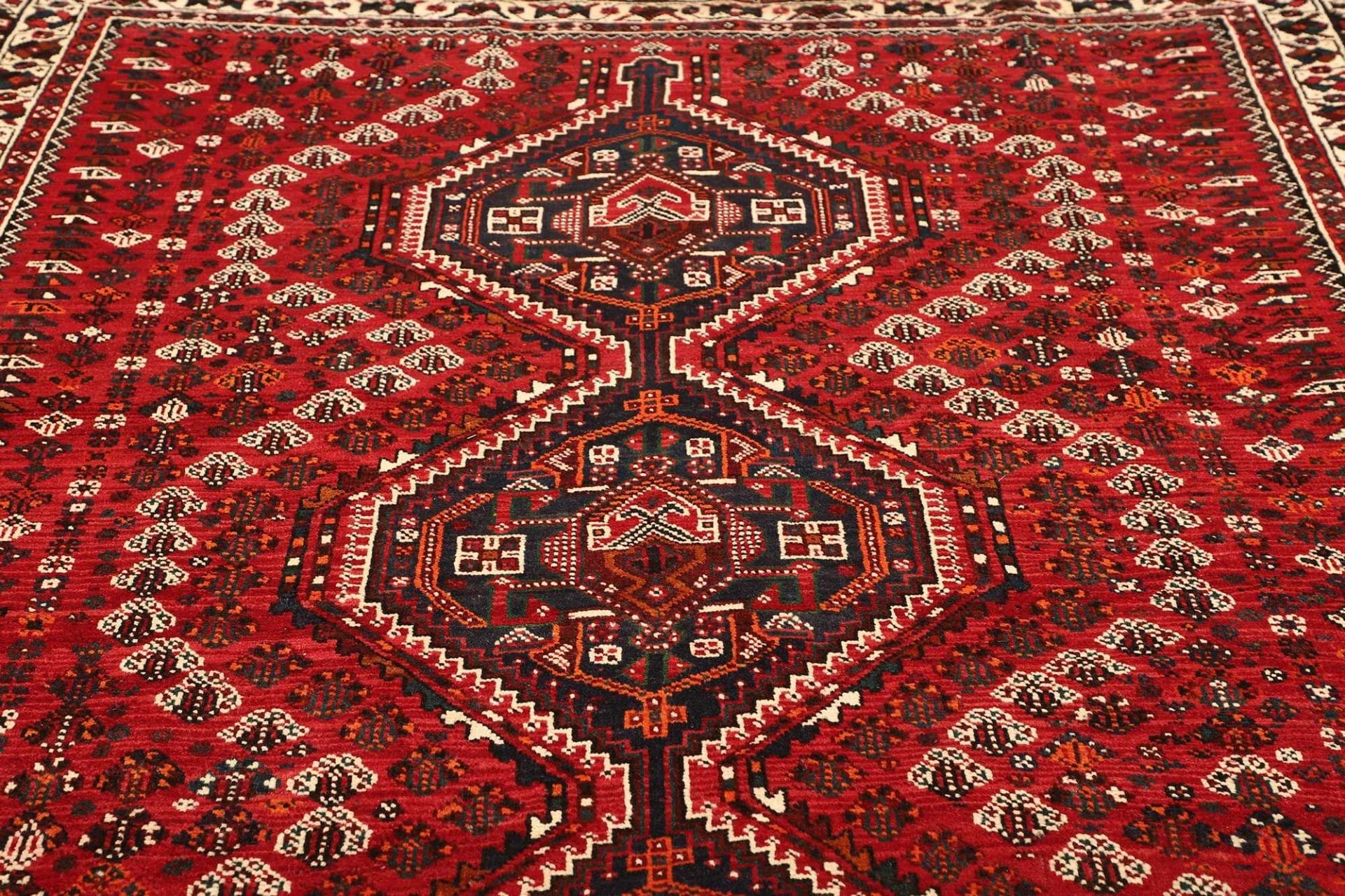Shiraz Perserteppich 213 × 297 cm aus Wolle, handgeknüpft